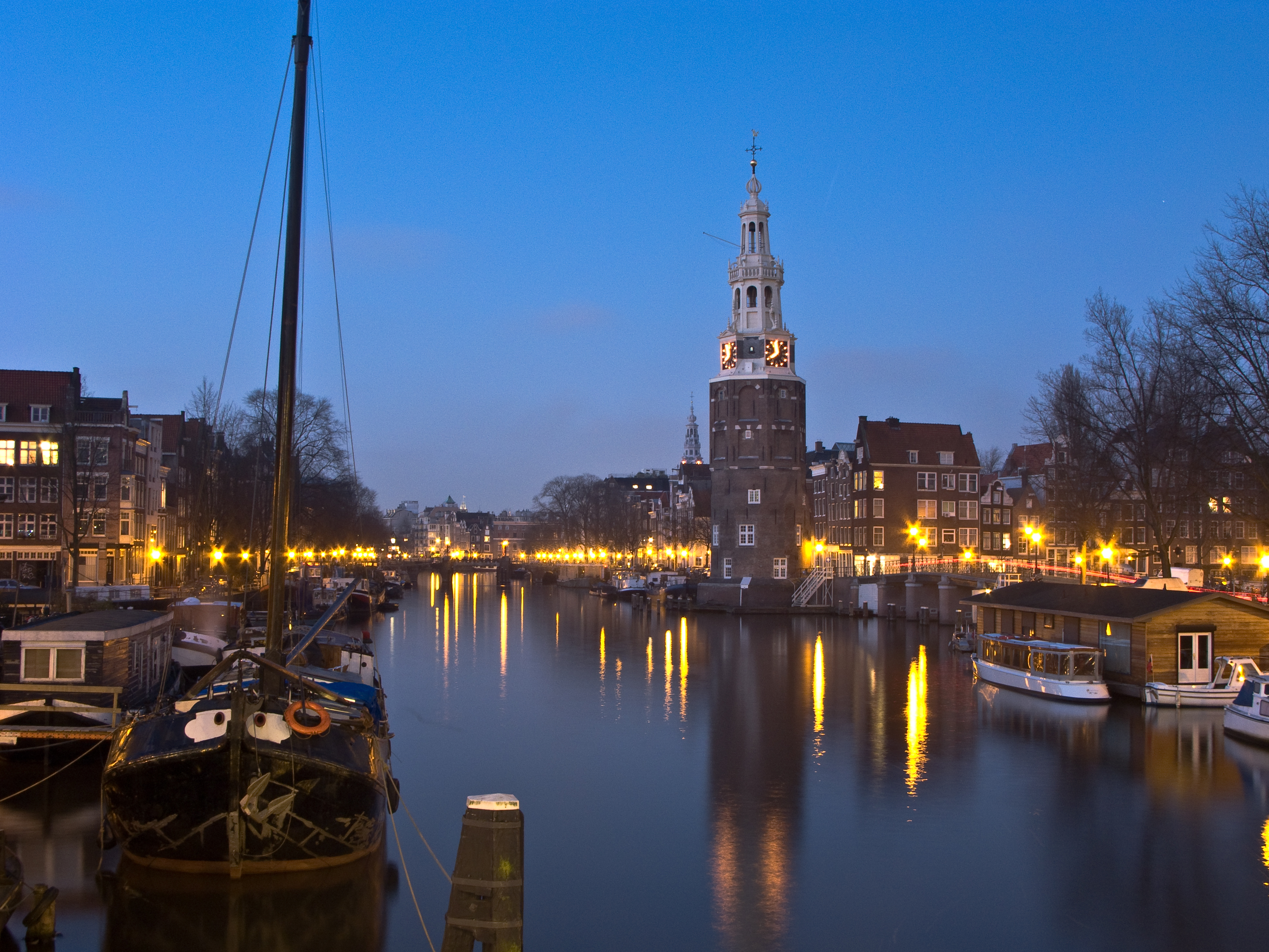 172289 скачать обои амстердам, сделано человеком, монтельбансторен, города - заставки и картинки бесплатно