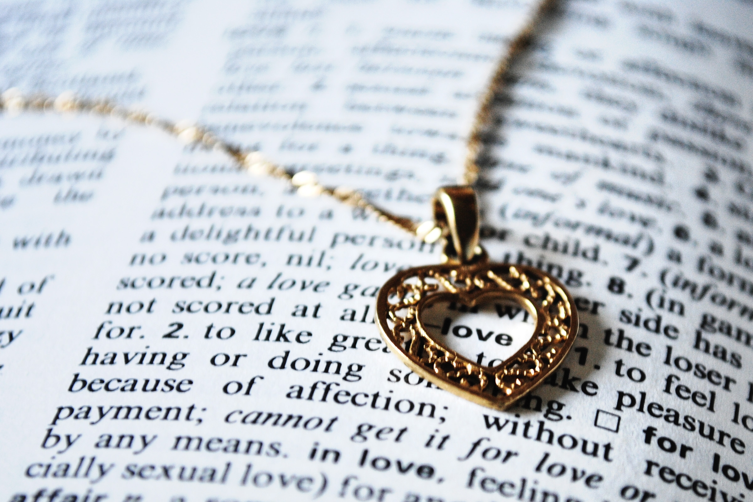 love, heart, book, word, chain, pendant, coulomb