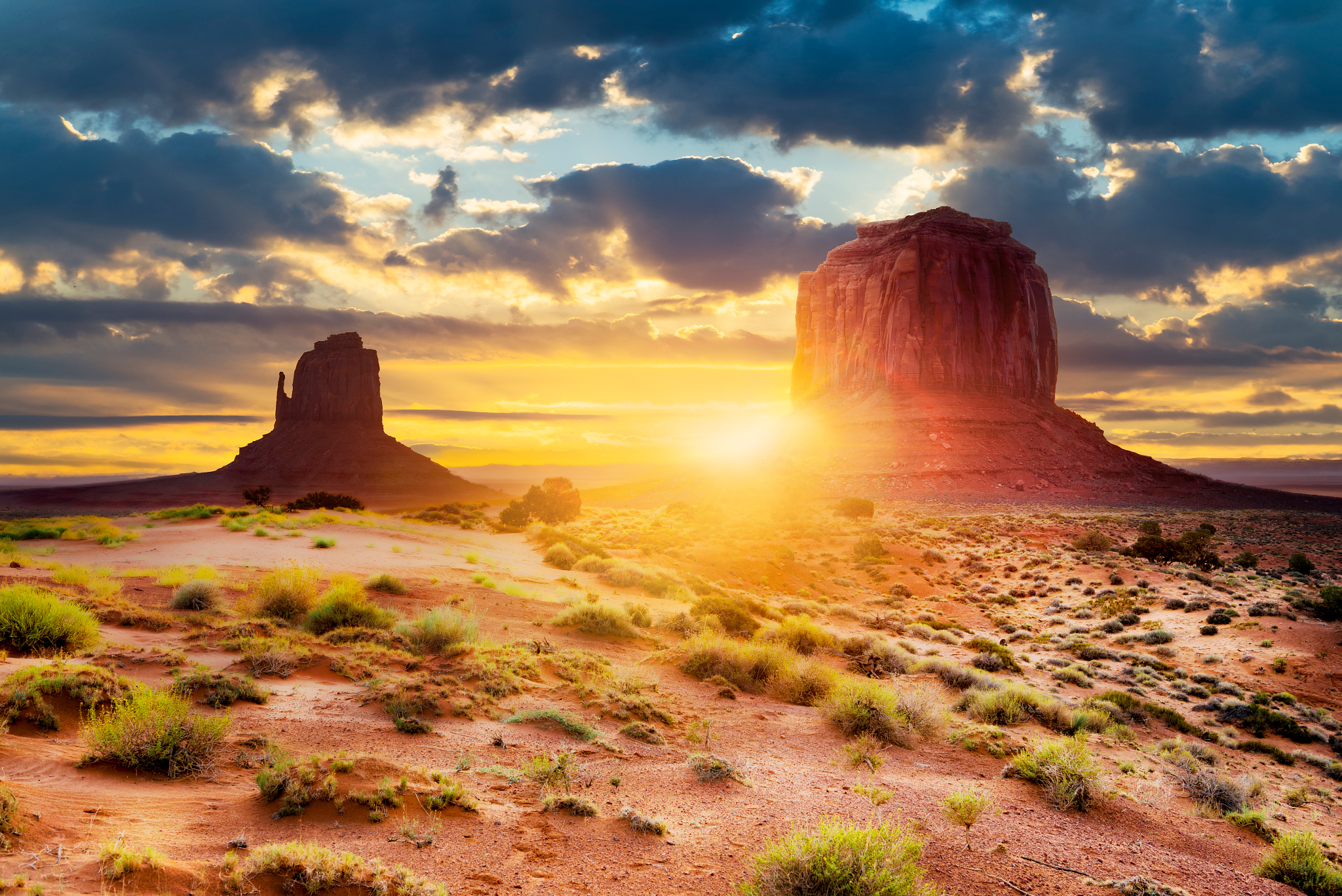 Windows Backgrounds utah, arizona, earth, monument valley, canyon, cloud, desrt, glow, landscape, navajo, sun