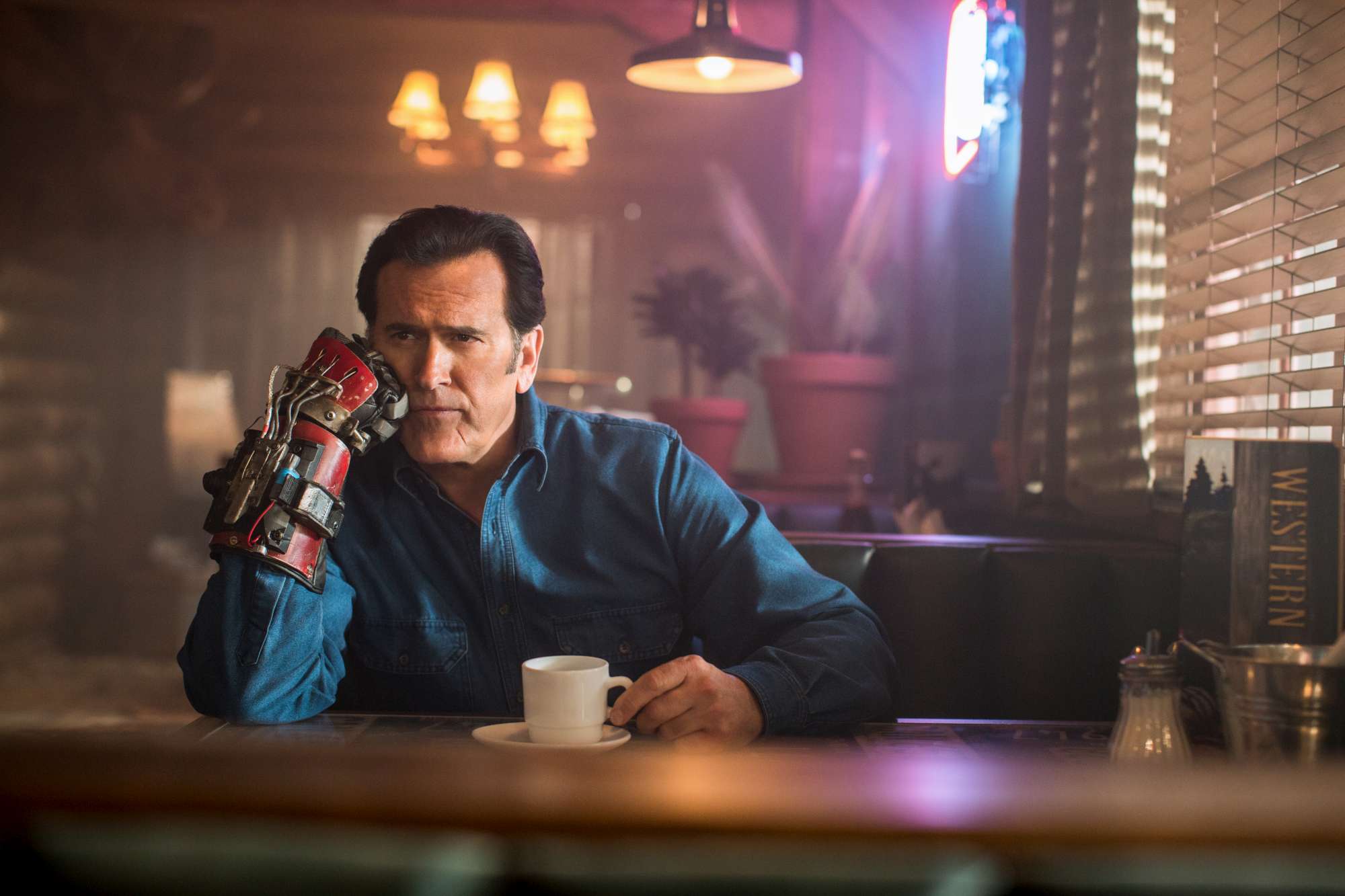 Bruce Campbell Cool HD