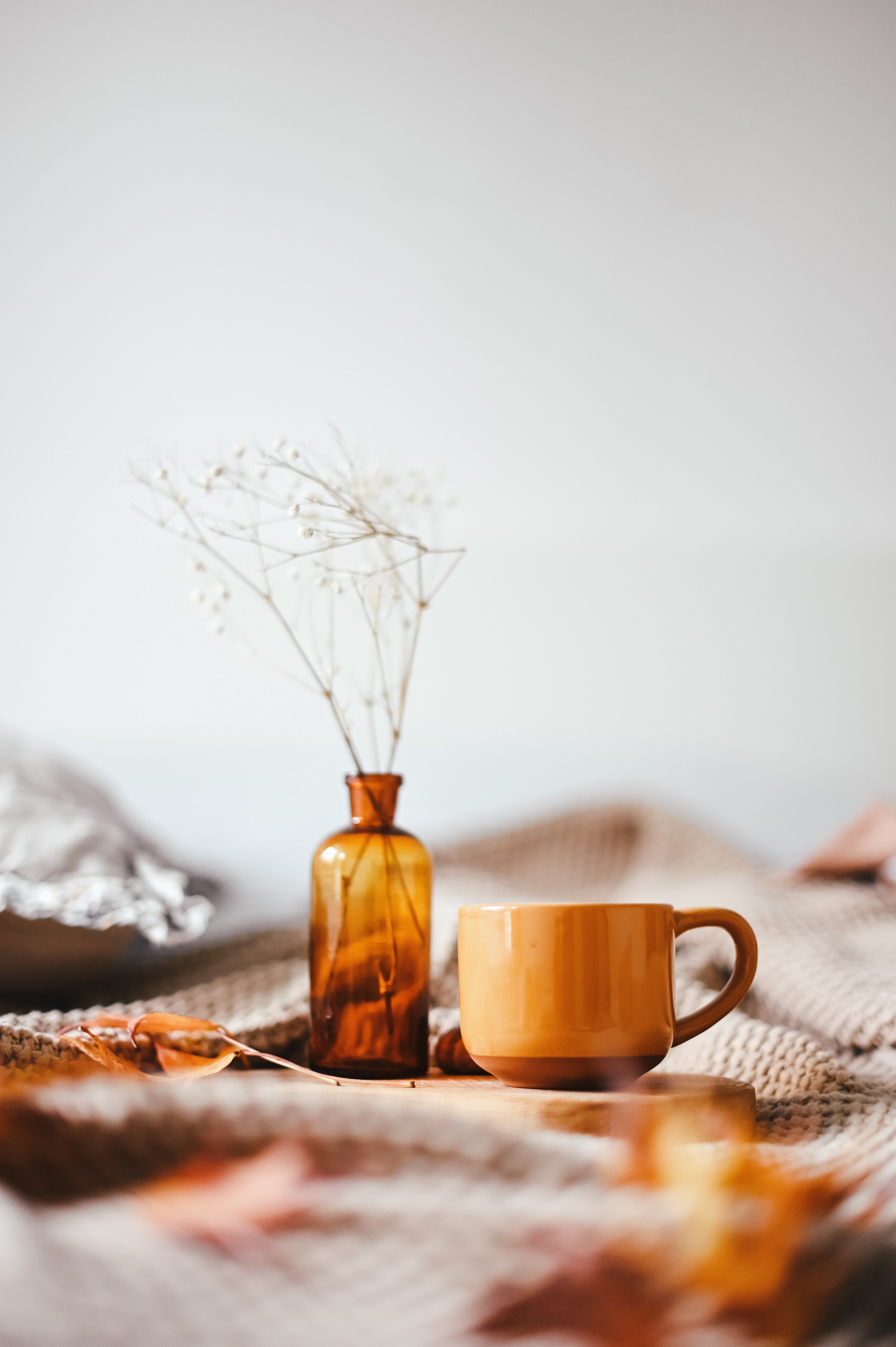 Download mobile wallpaper Miscellanea, Miscellaneous, Branch, Bouquet, Mug, Vase, Cup, Brown for free.