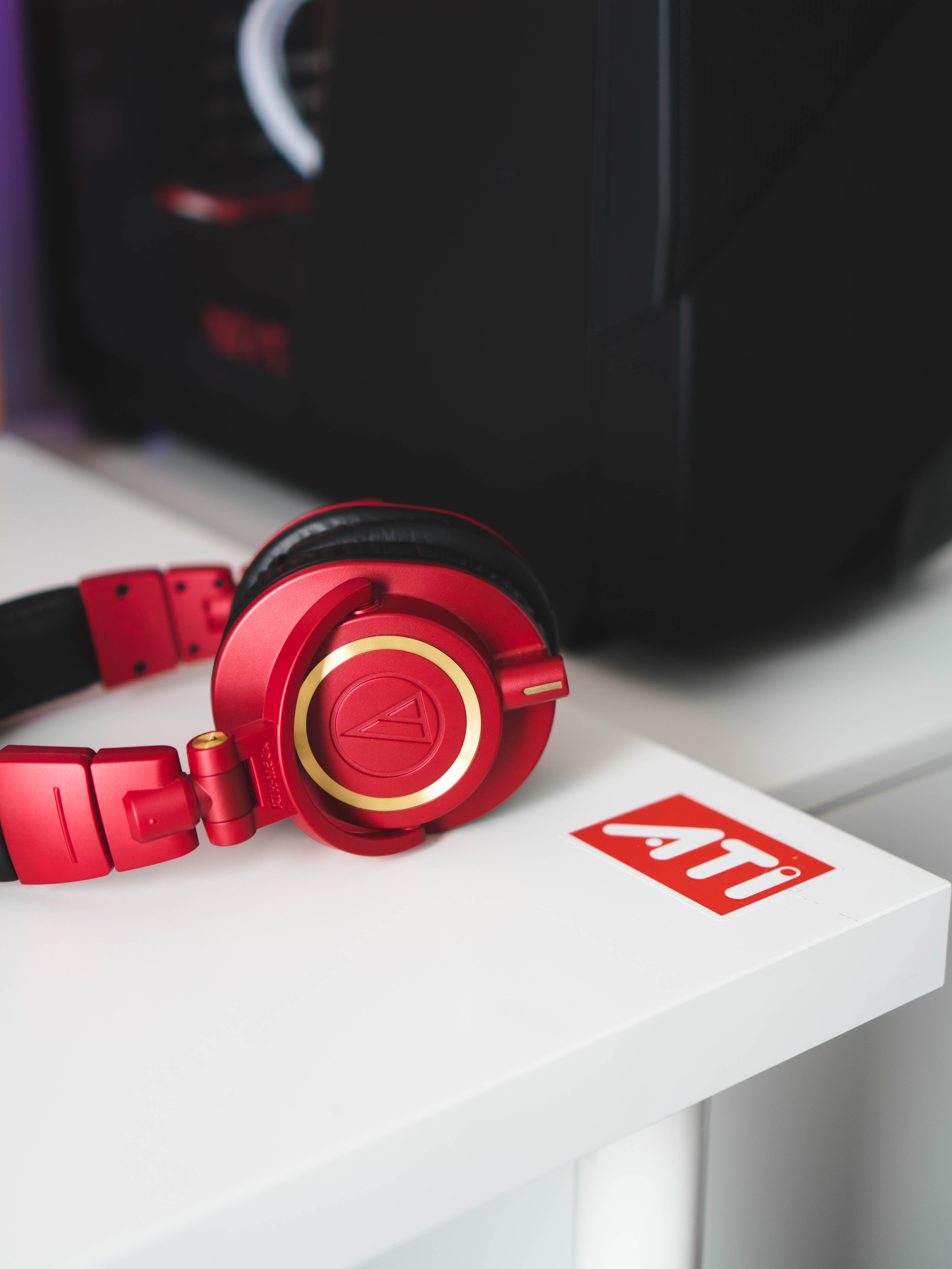 audio, music, headphones, red, style HD wallpaper