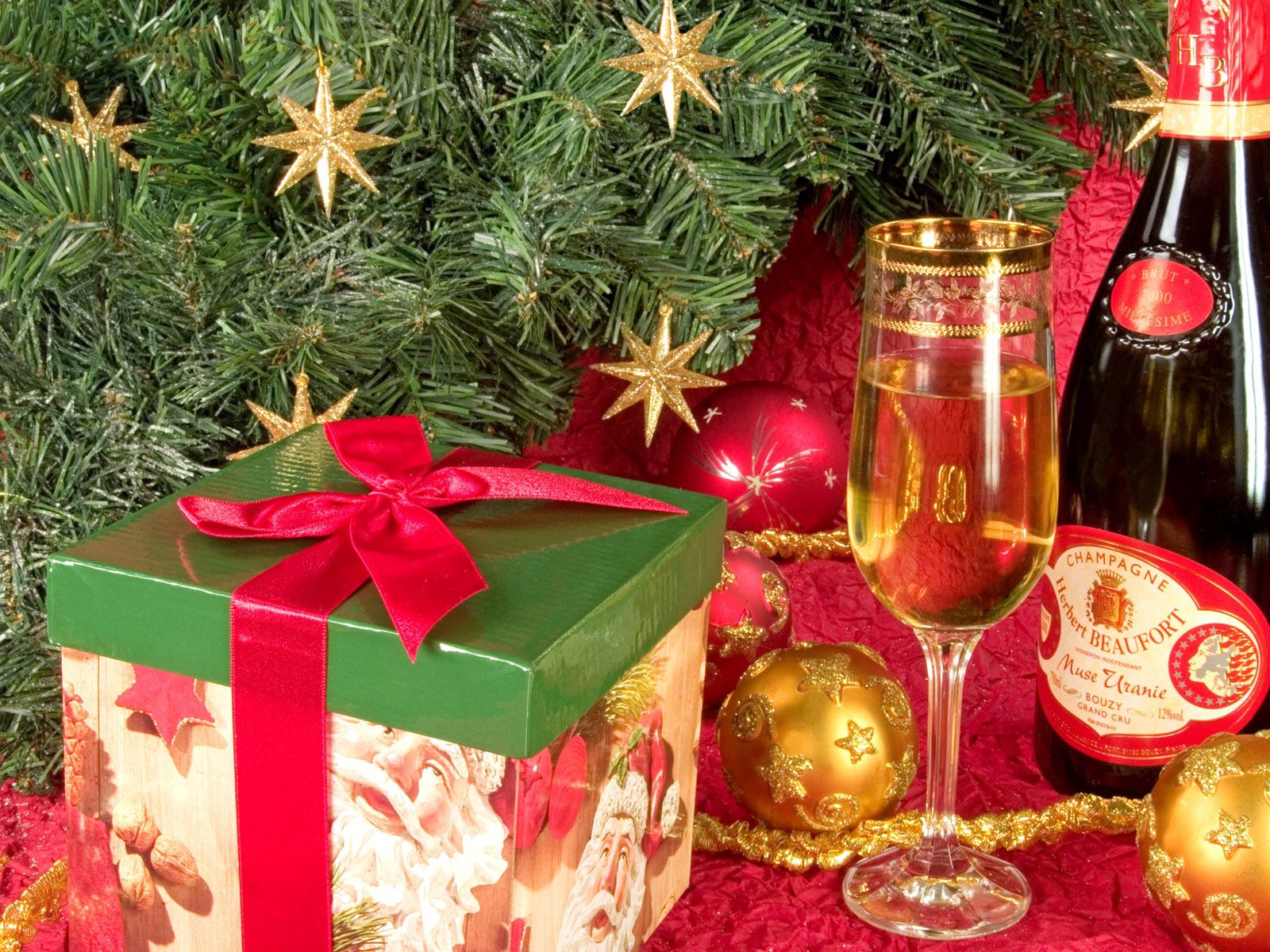 Laden Sie das Neujahr, Neues Jahr, Box, Vorhanden, Geschenk, Champagner, Feiertage, Weihnachten-Bild kostenlos auf Ihren PC-Desktop herunter