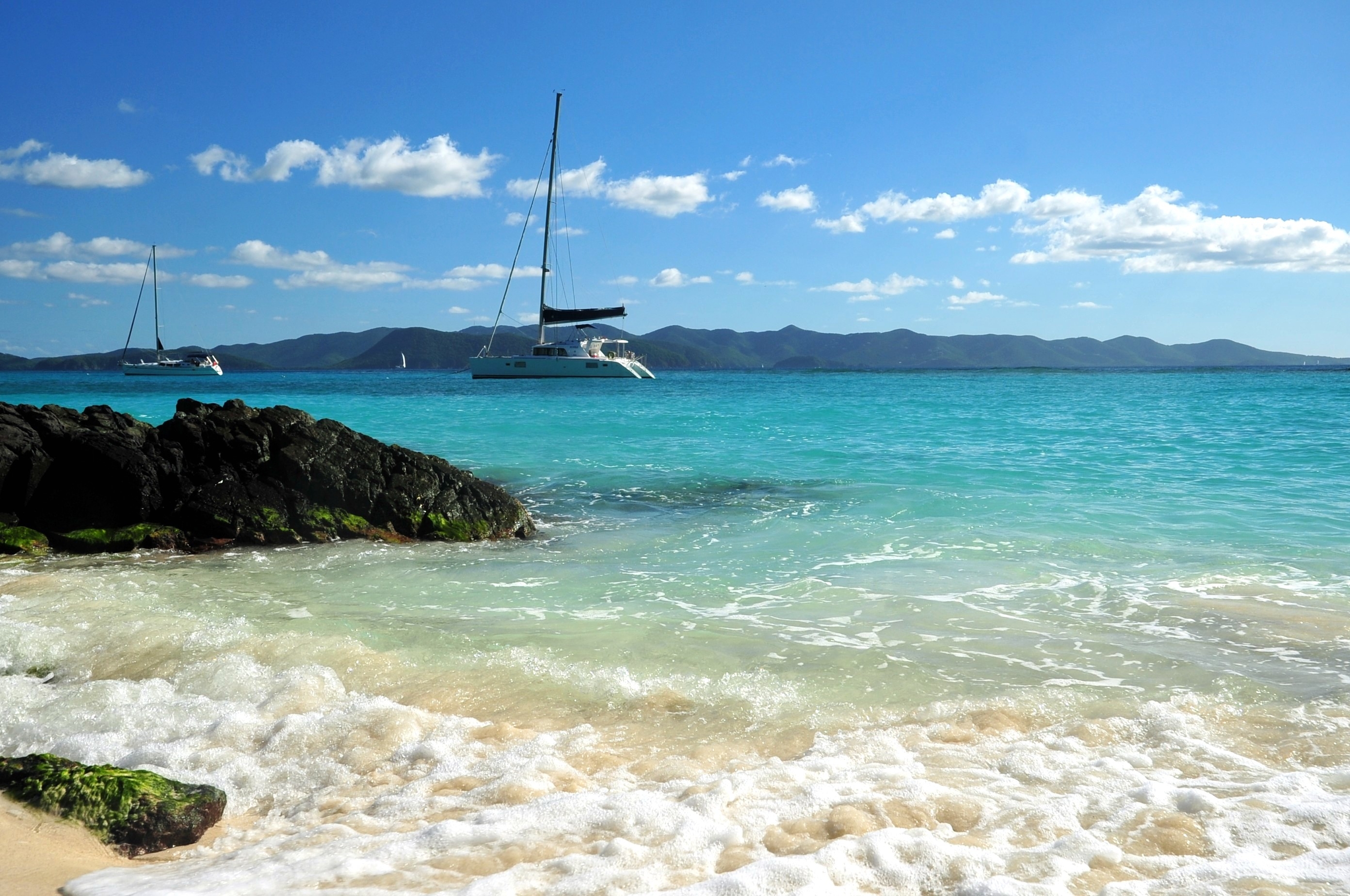 Handy-Wallpaper Yacht, Stones, Natur, Sea kostenlos herunterladen.
