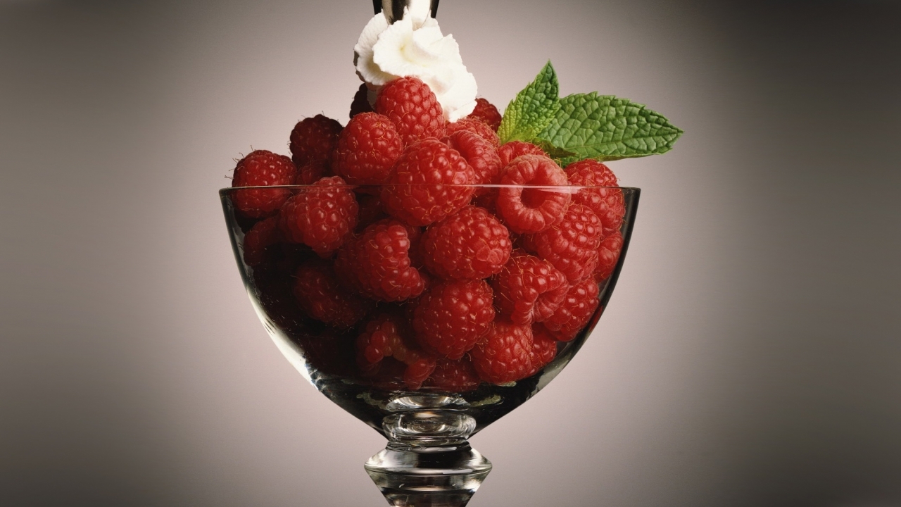 Download mobile wallpaper Raspberry, Food, Dessert for free.