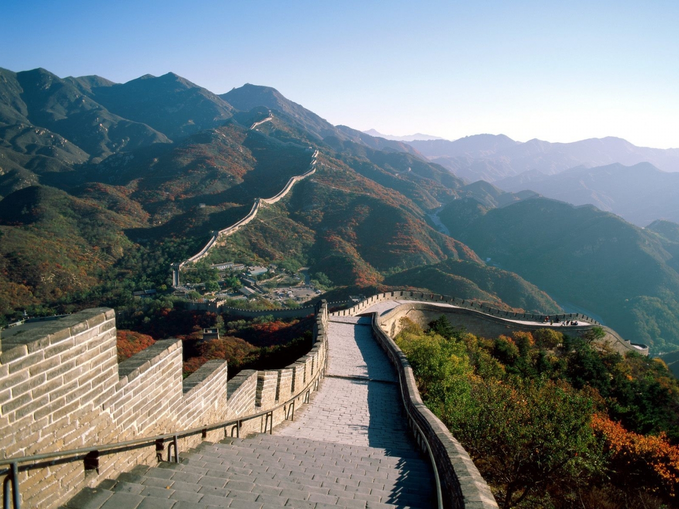 Handy-Wallpaper Landschaft, Chinesische Mauer, Architektur kostenlos herunterladen.
