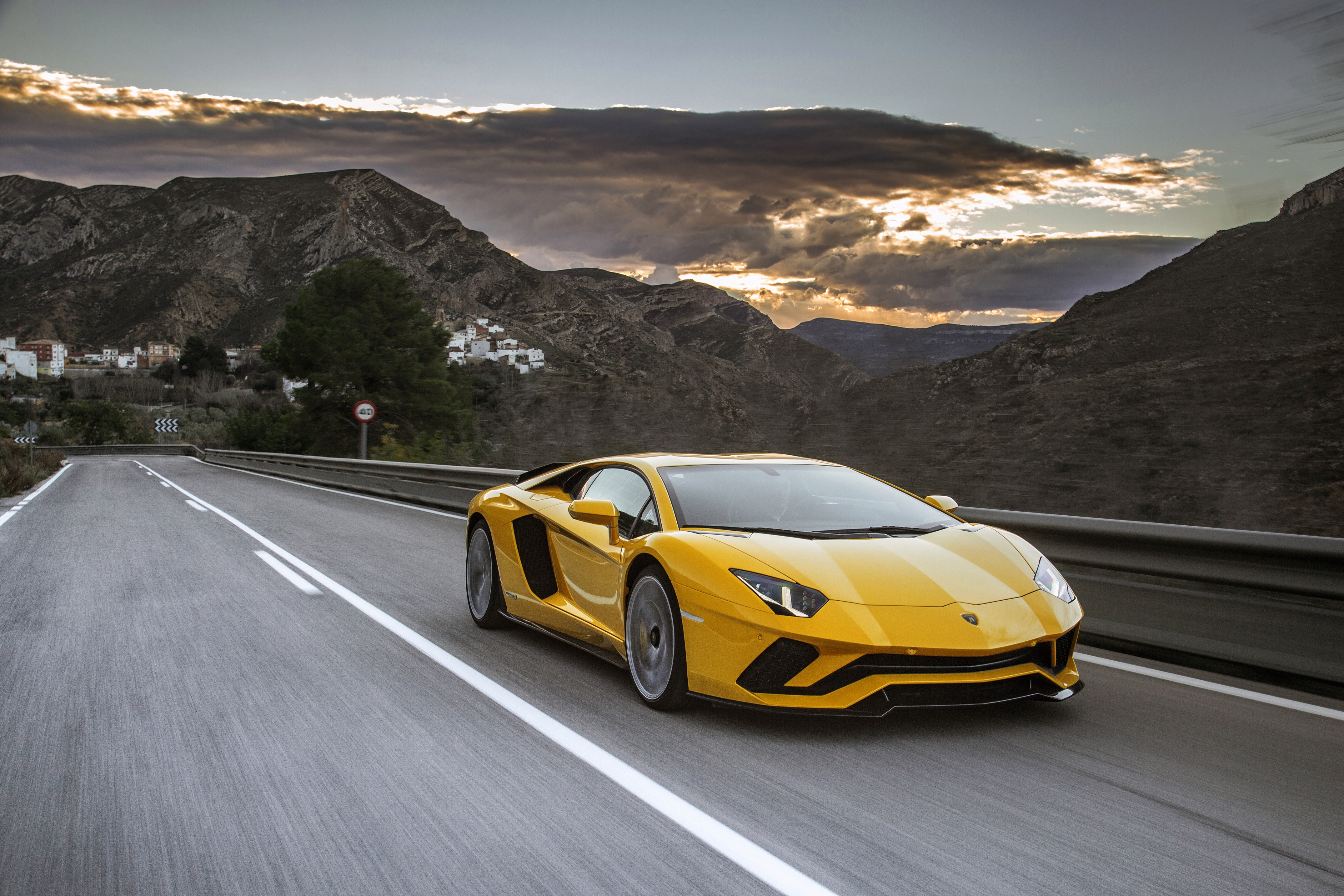 471529 Bildschirmschoner und Hintergrundbilder Lamborghini auf Ihrem Telefon. Laden Sie  Bilder kostenlos herunter