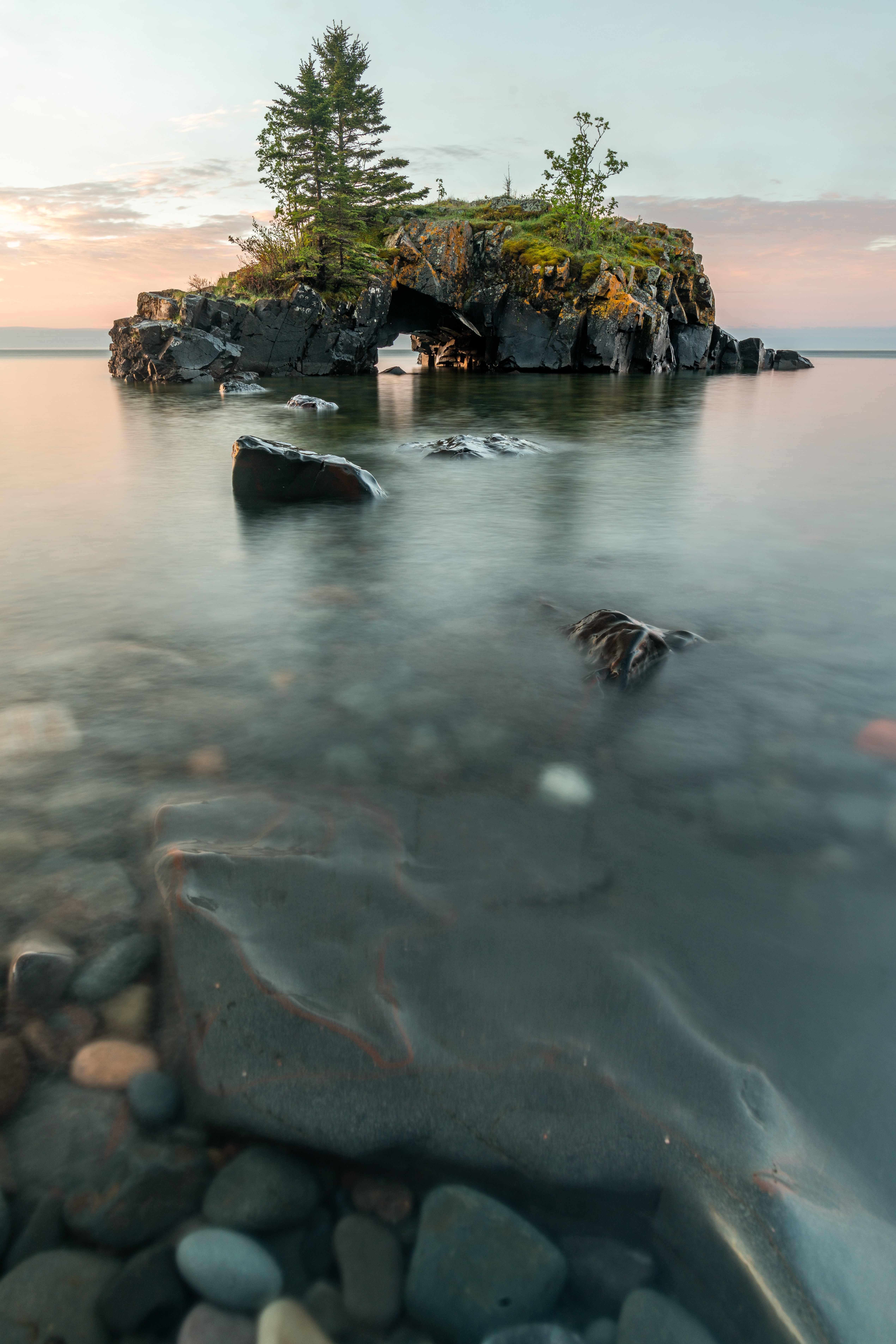 Download mobile wallpaper Rocks, Arch, Sea, Nature, Trees, Island for free.