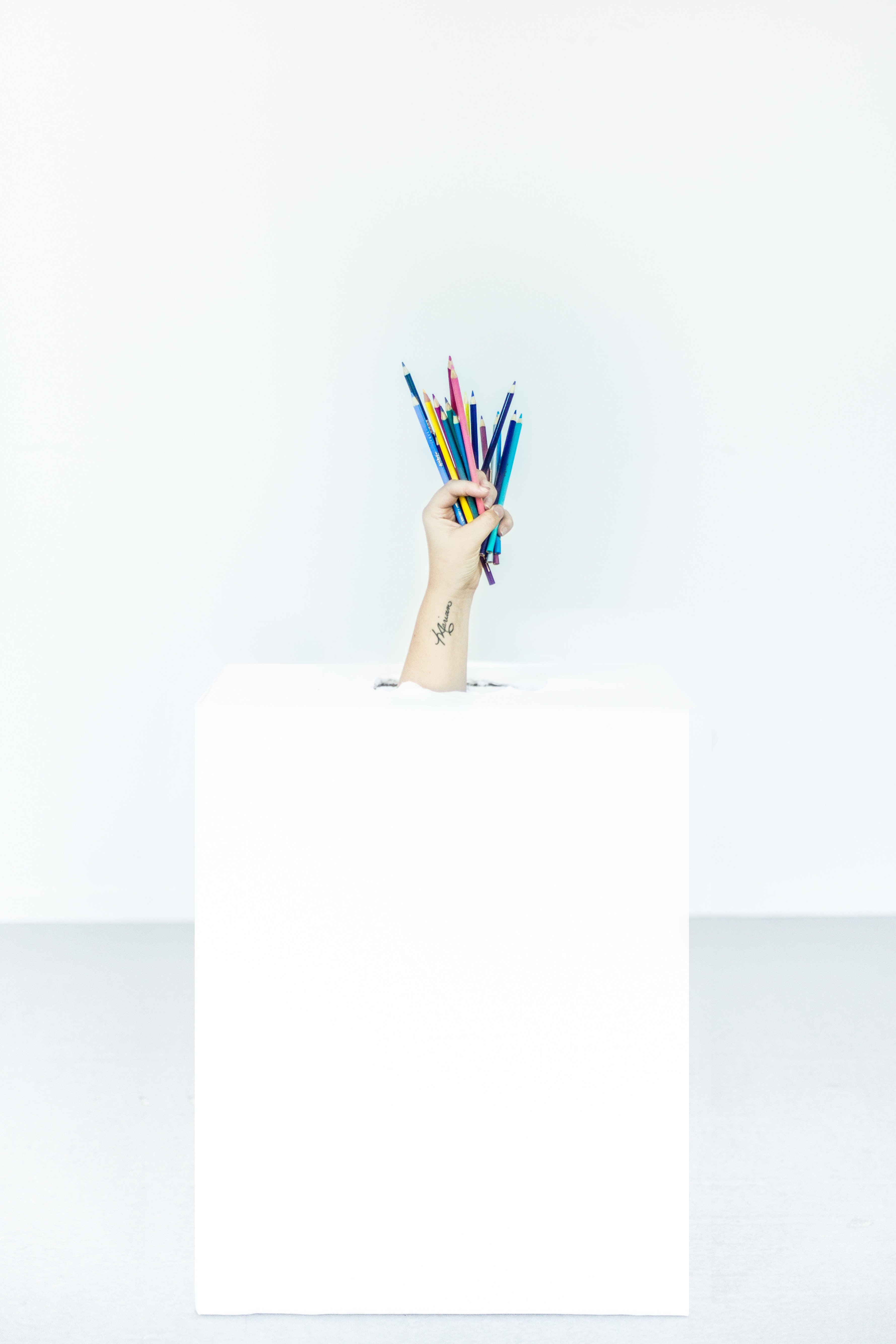 hand, minimalism, colored pencils, box, colour pencils