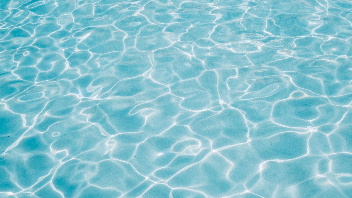 Текстура воды в бассейне бесшовная