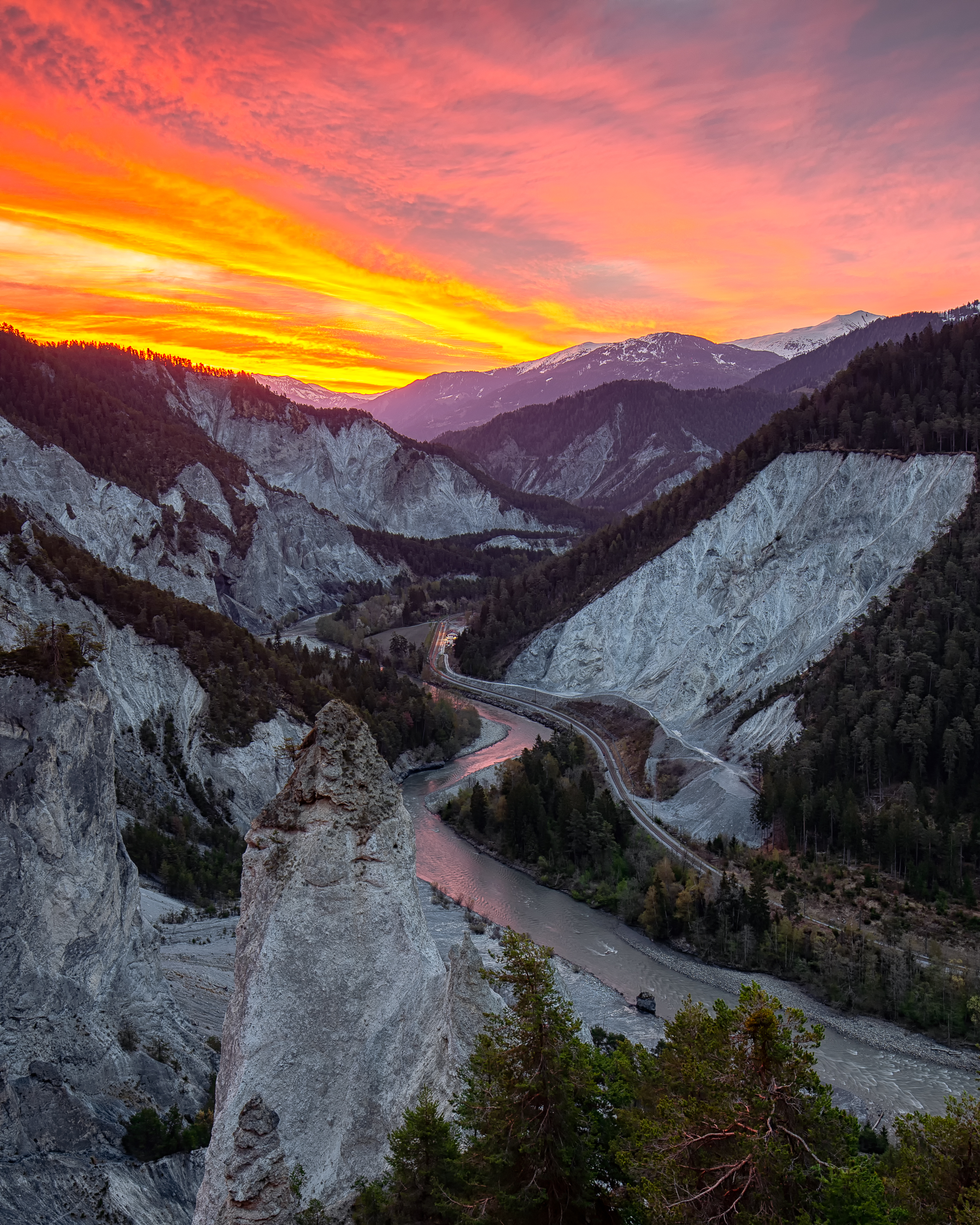 Laden Sie das Felsen, Die Steine, Natur, Sunset, Mountains, Flüsse-Bild kostenlos auf Ihren PC-Desktop herunter