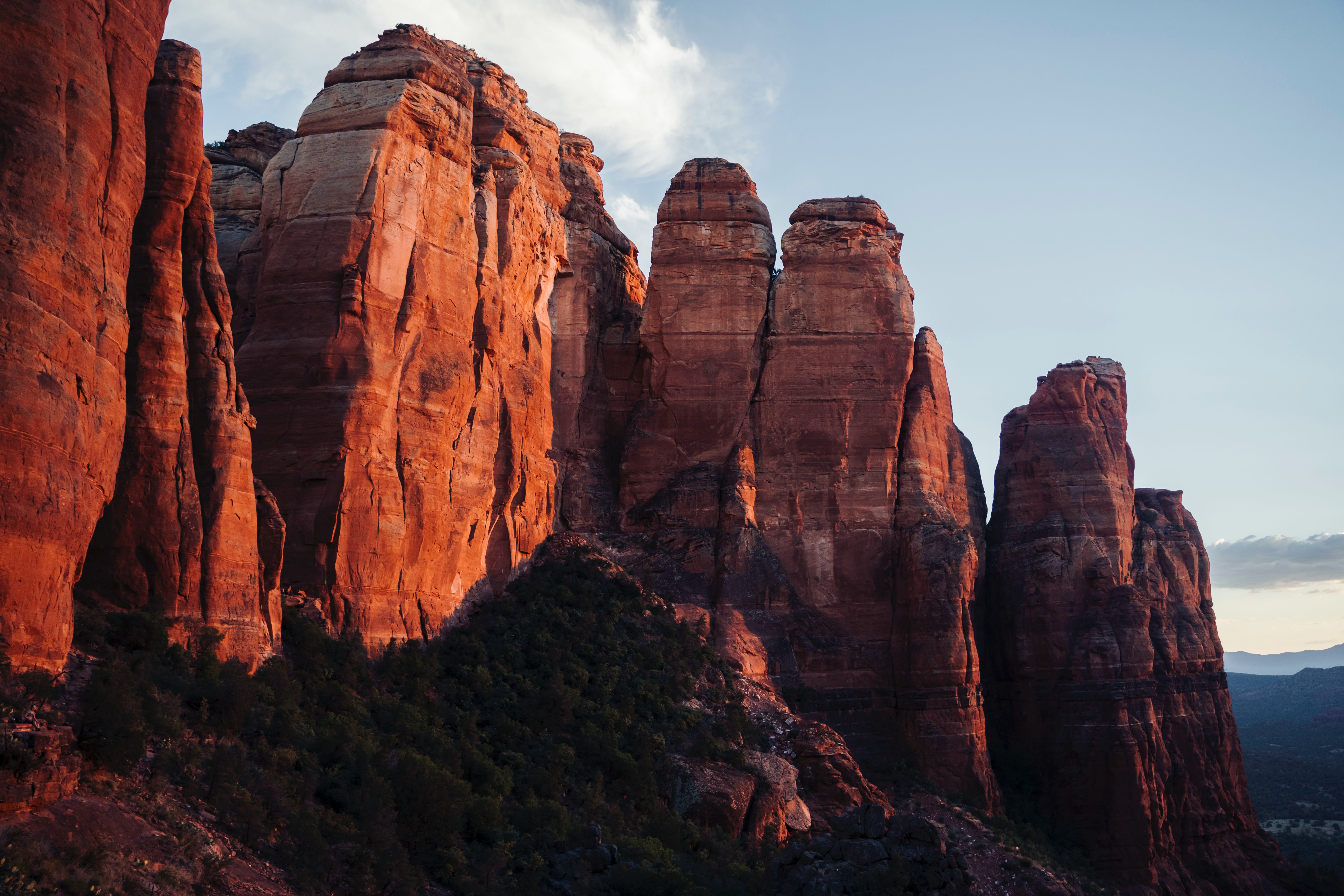 Laden Sie das Natur, Sky, Schlucht, Bush, Felsen, Rock, Mountains-Bild kostenlos auf Ihren PC-Desktop herunter