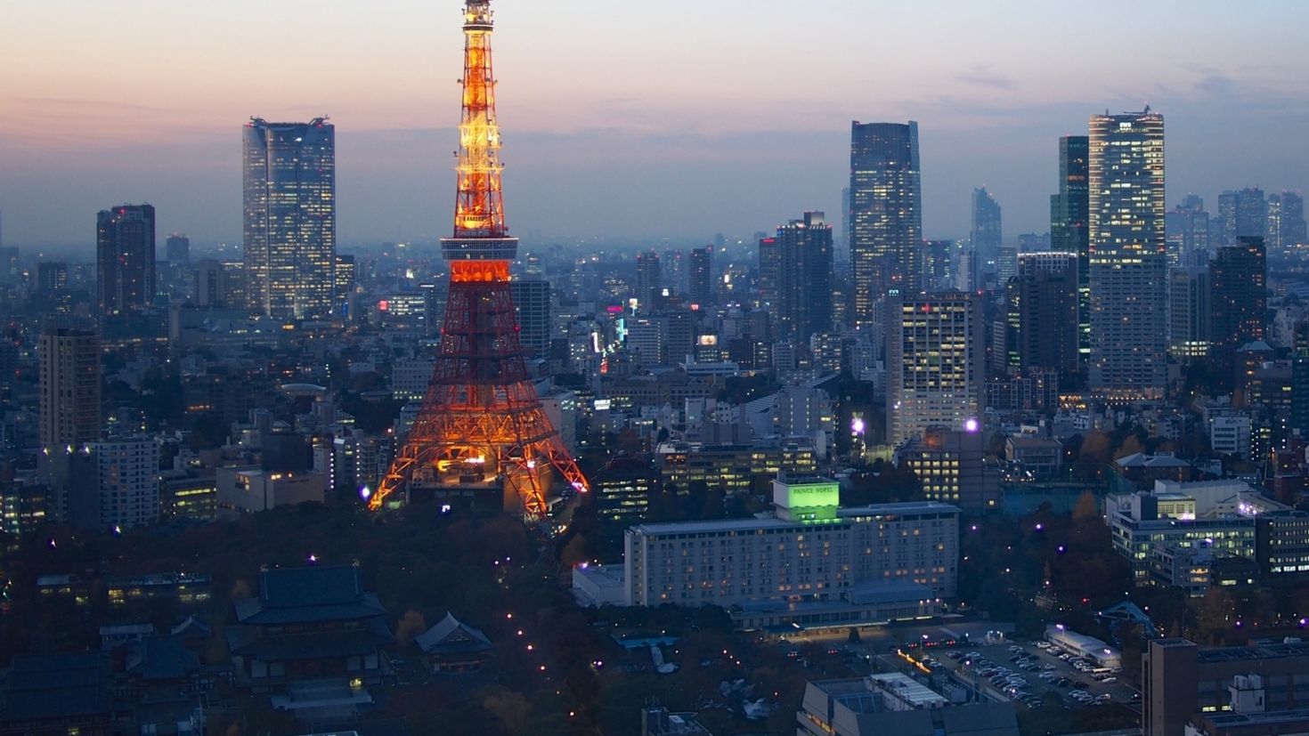 Tokyo man. Япония Токио. Токийская башня (2024). Утро в Токио. Городская башня Токийской оперы.