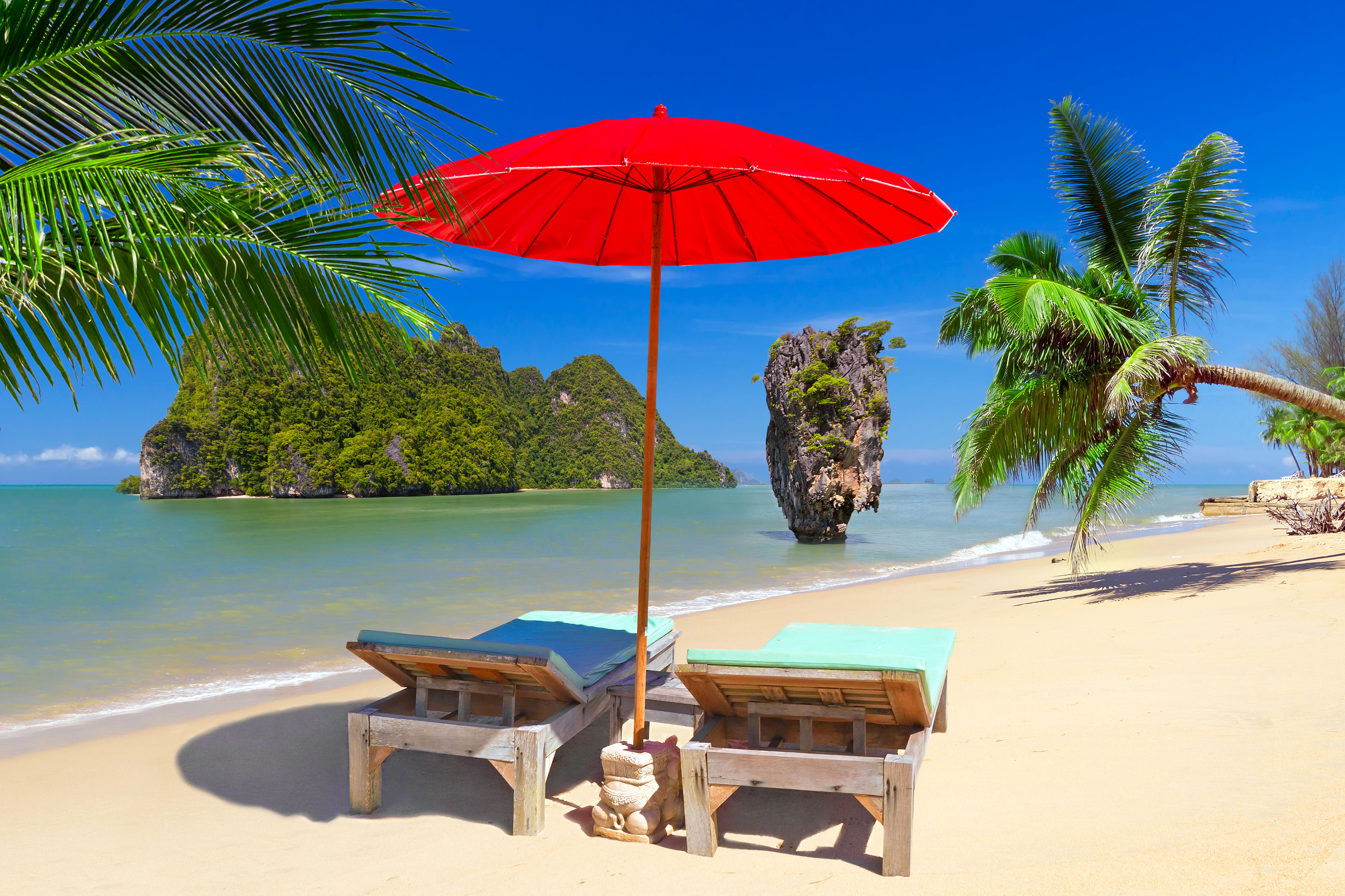 740546 Hintergrundbild herunterladen fotografie, feiertag, strand, stuhl, ozean, palme, thailand, tropisch, tropen, regenschirm - Bildschirmschoner und Bilder kostenlos