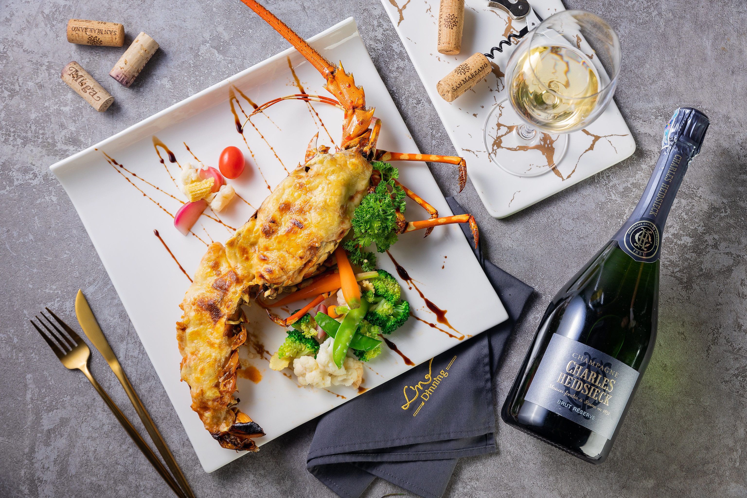 food, lobster, champagne, sauce 5K