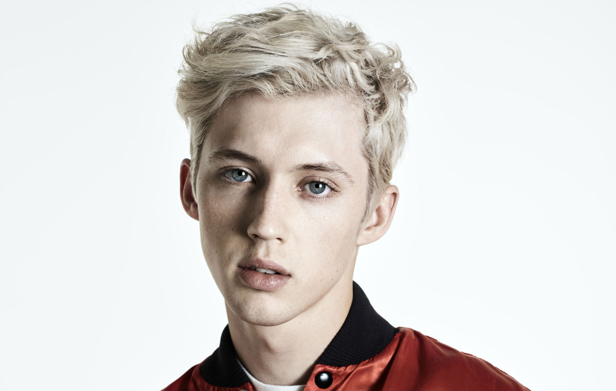 Download free Troye Sivan Wild Lyrics Art Wallpaper 