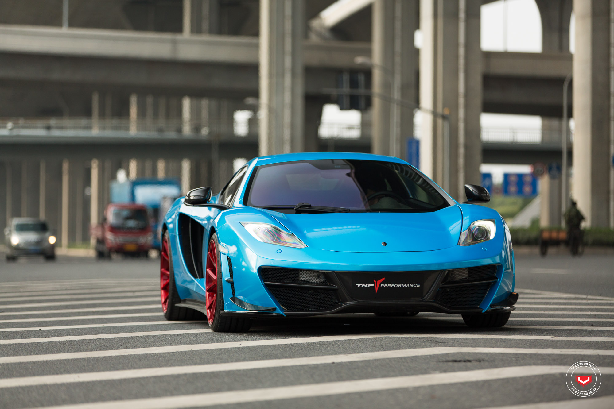 MCLAREN mp4 12c Blue