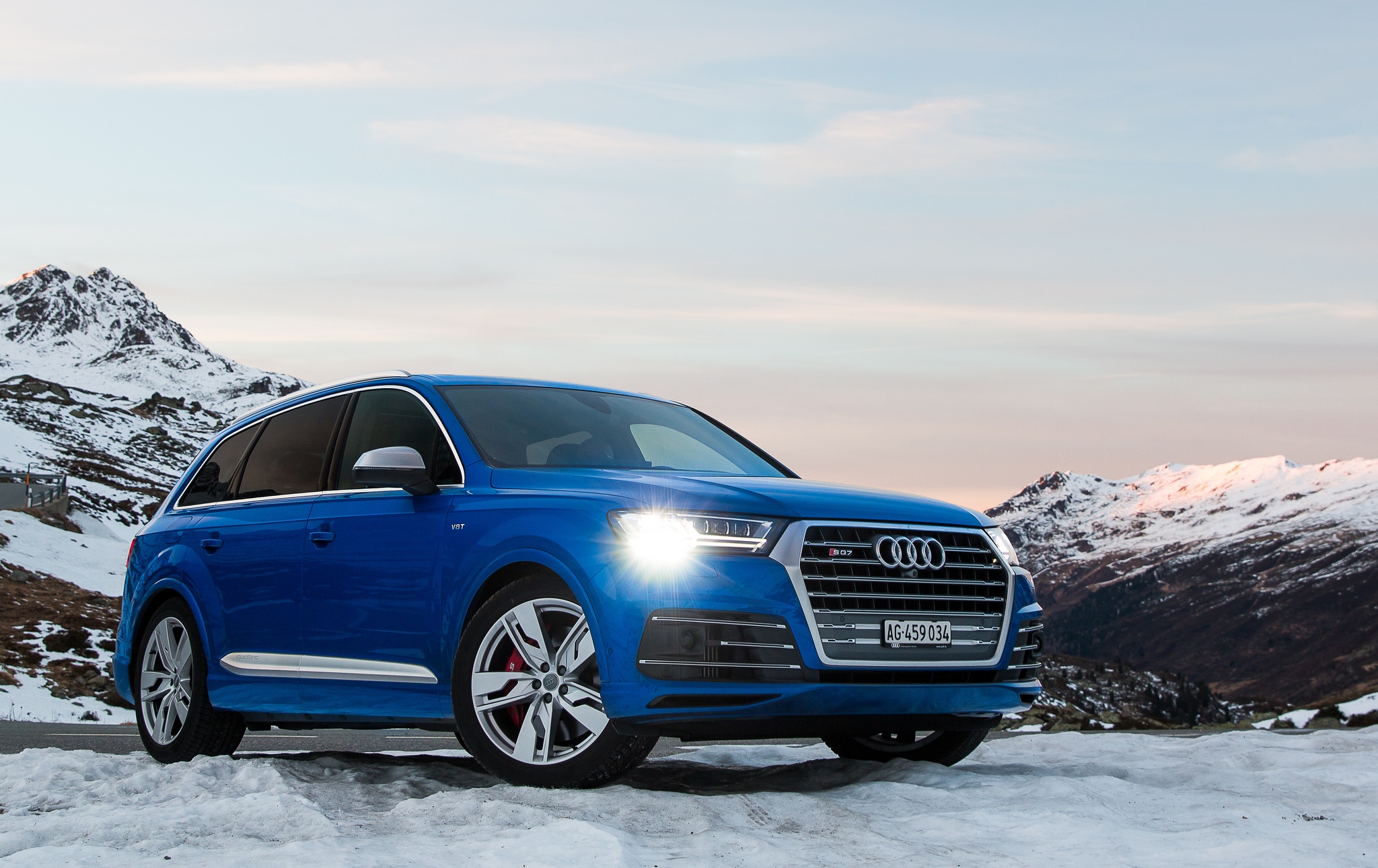 Download mobile wallpaper Audi, Suv, Vehicles, Audi Sq7 for free.