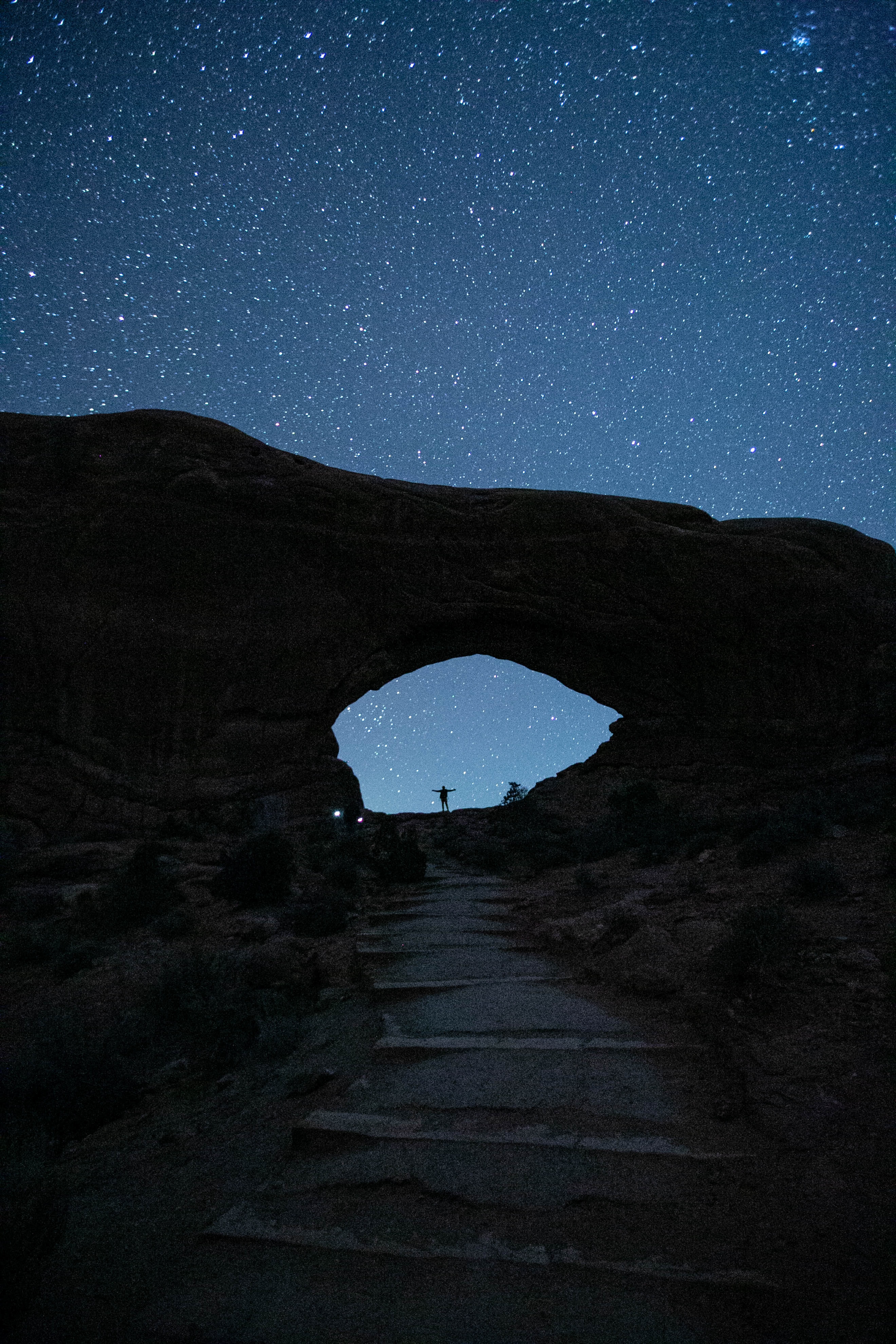 Download mobile wallpaper Arch, Rock, Night, Silhouette, Dark for free.