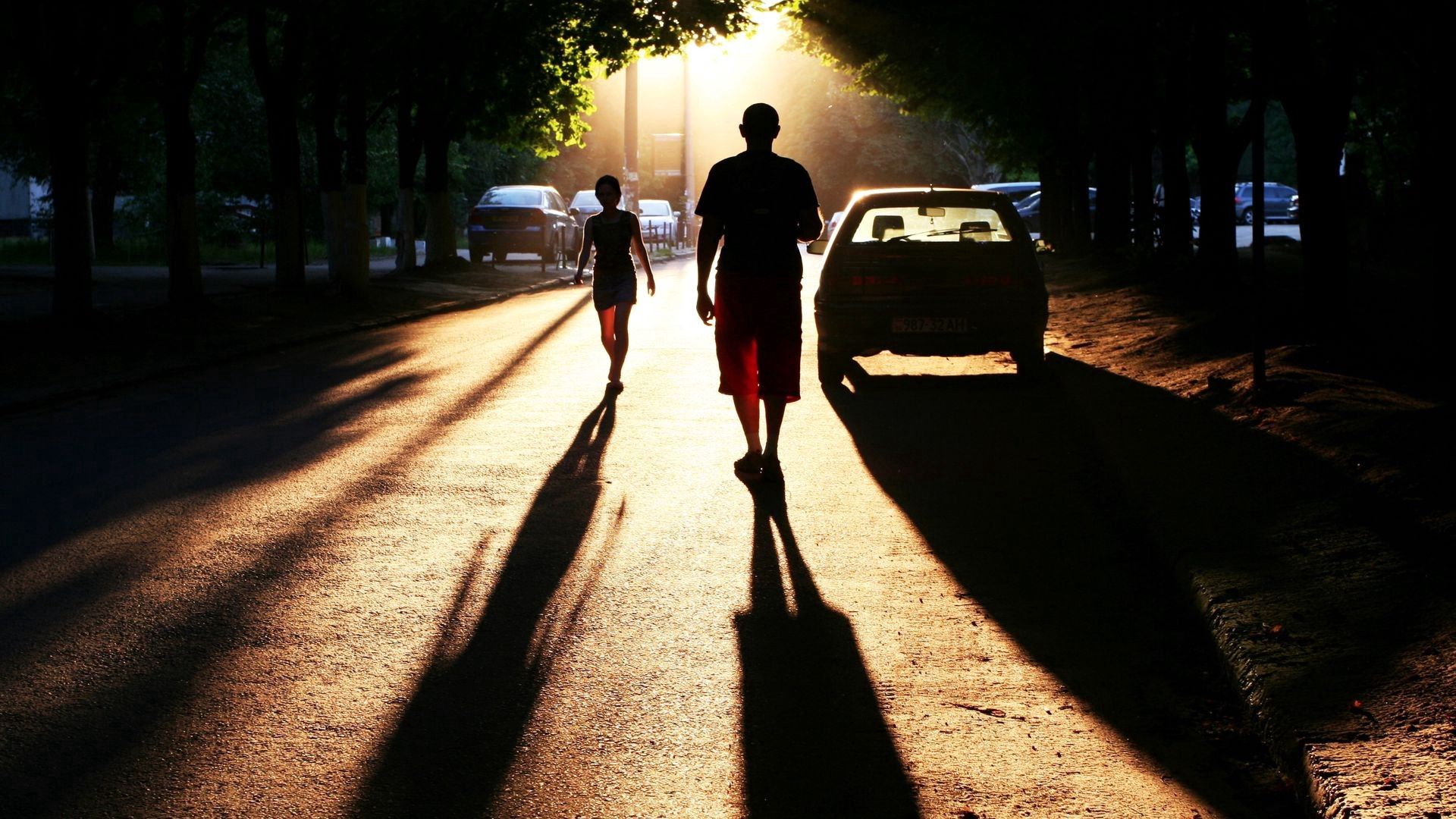 people, cars, miscellanea, miscellaneous, road, silhouettes, shadow, evening Panoramic Wallpaper