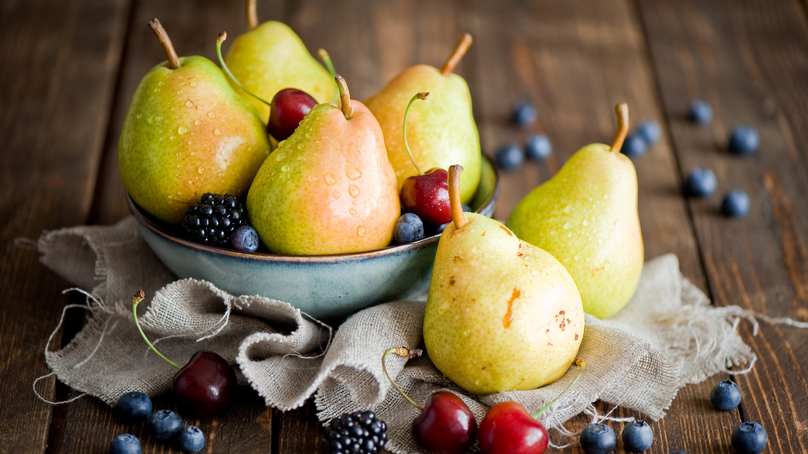 Handy-Wallpaper Obst, Lebensmittel, Pears, Still Leben kostenlos herunterladen.
