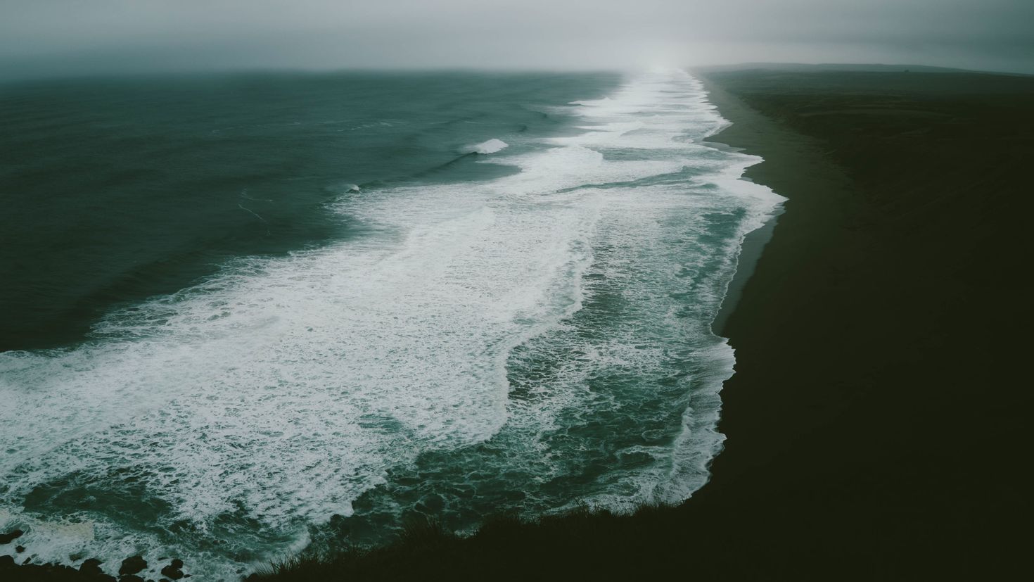 Слушать 2 океана. Под водой. Севастополь море. Пляж в тумане. Обои на рабочий стол 3440 x 1440 волны море.