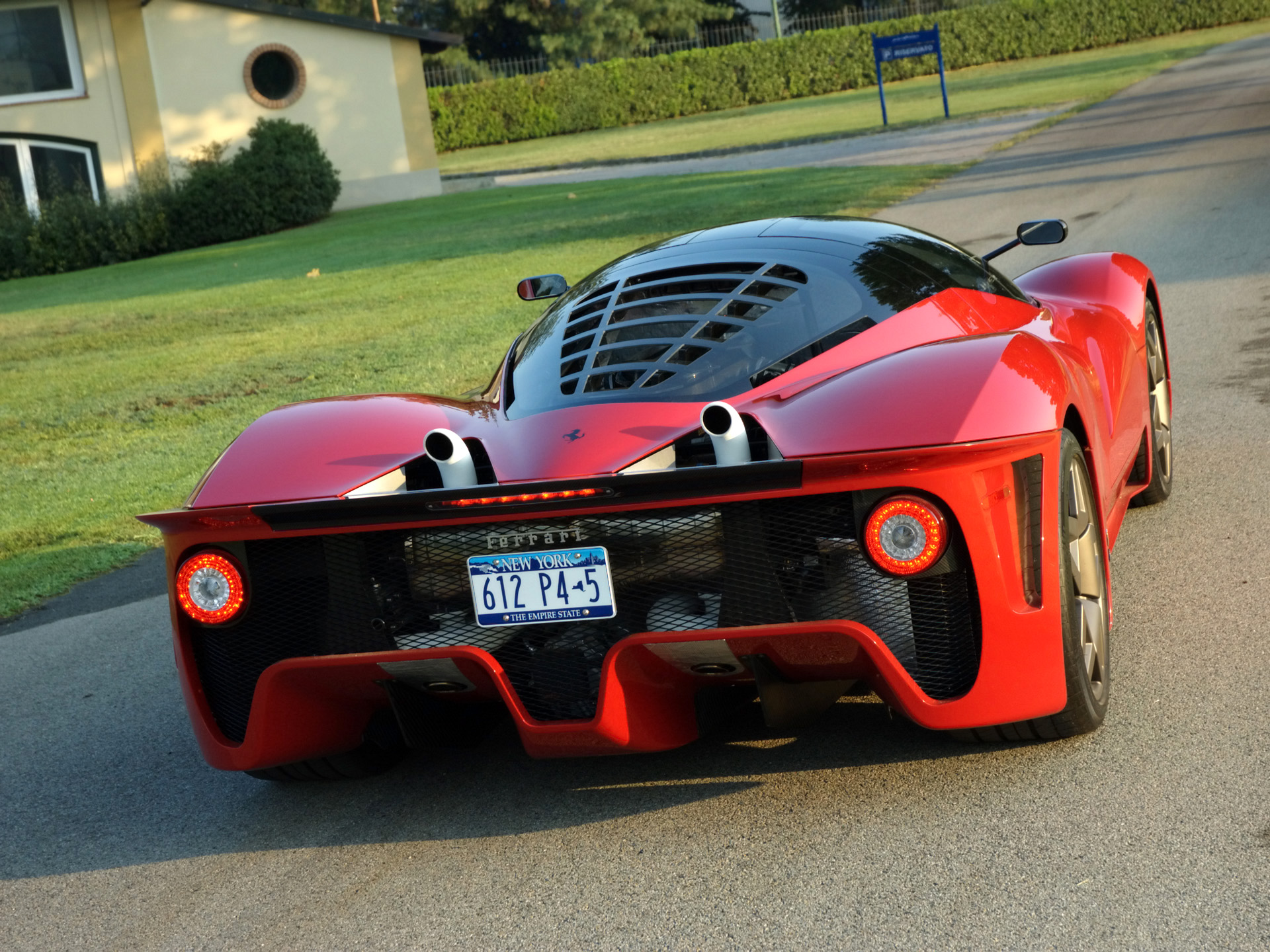 ferrari p4/5