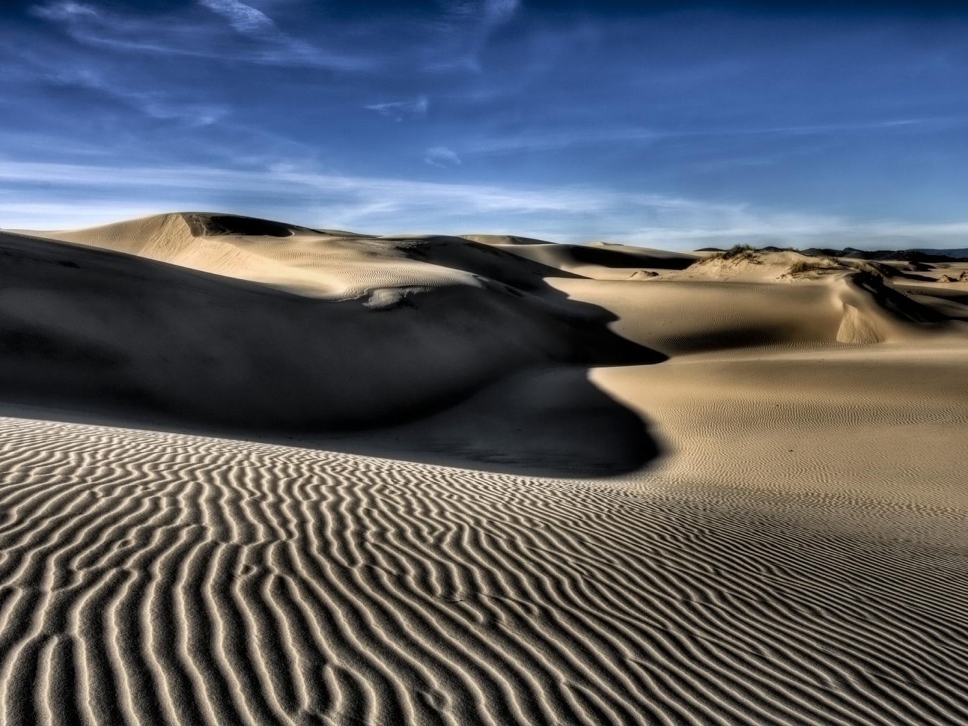 Скачать картинку Песок, Небо, Пустыня, Пейзаж в телефон бесплатно.