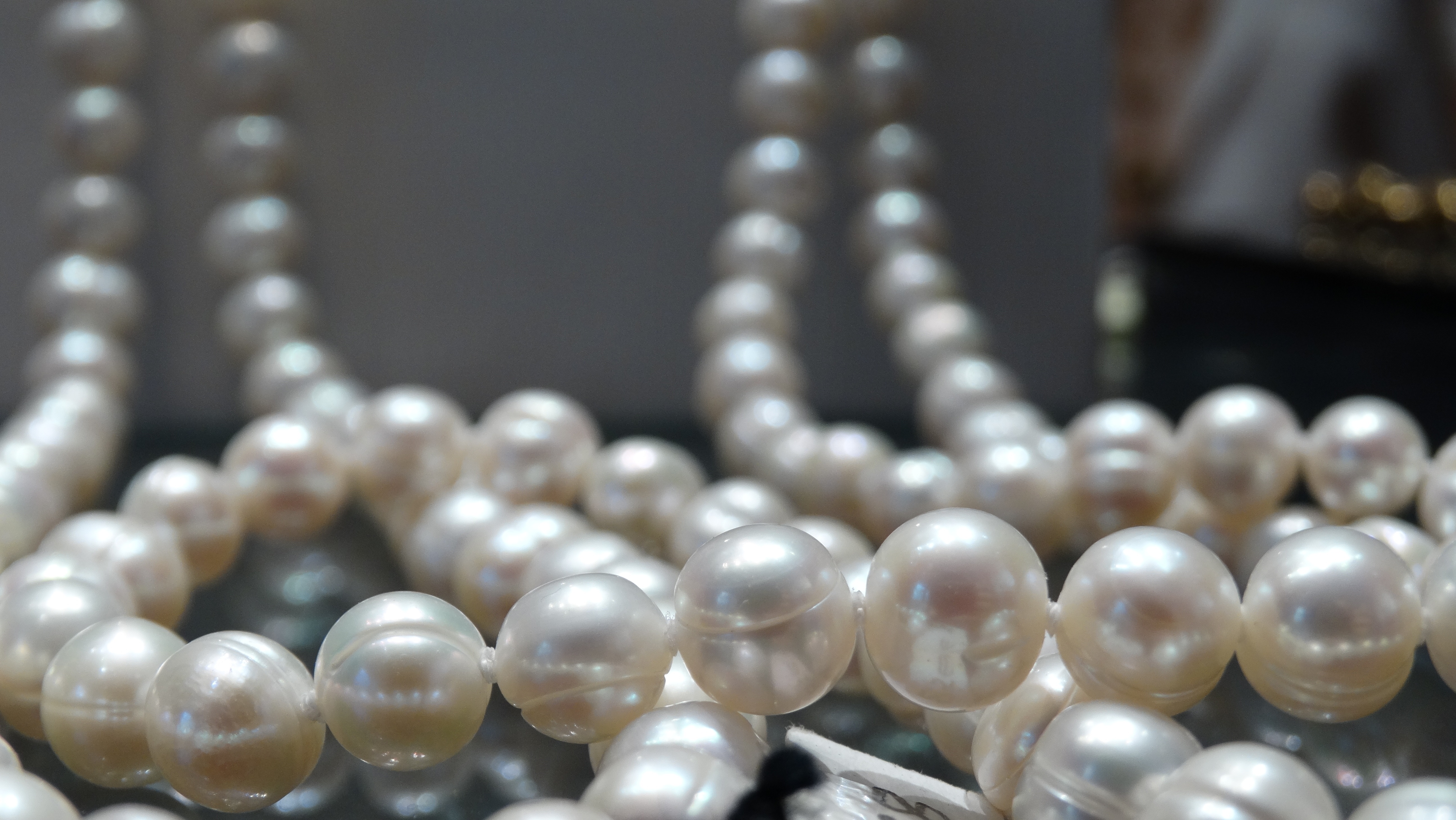 Download mobile wallpaper Beads, Miscellaneous, Pearl, Miscellanea, Decoration for free.