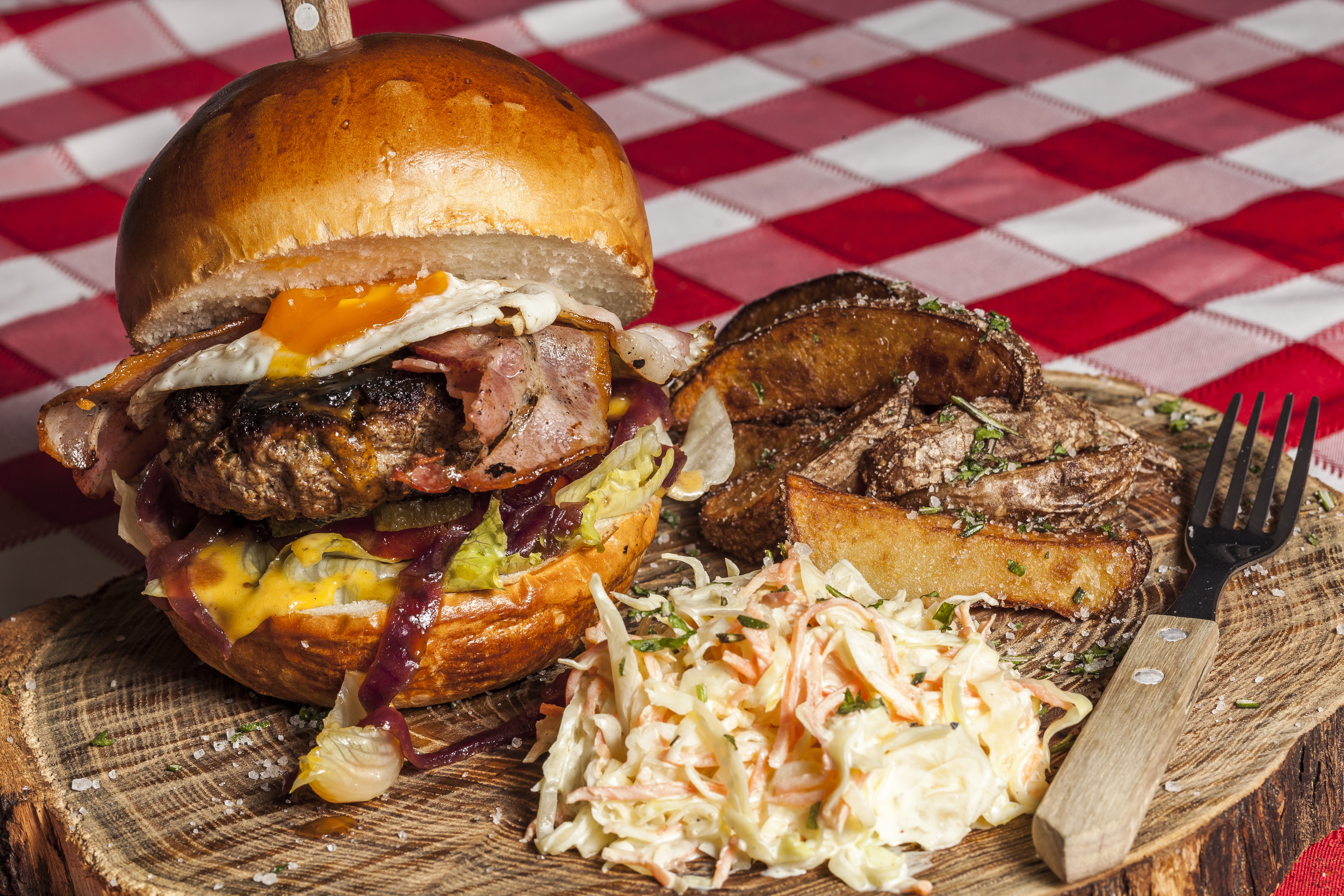 food, burger, bacon, coleslaw, egg, hamburger, lunch, meal Aesthetic wallpaper