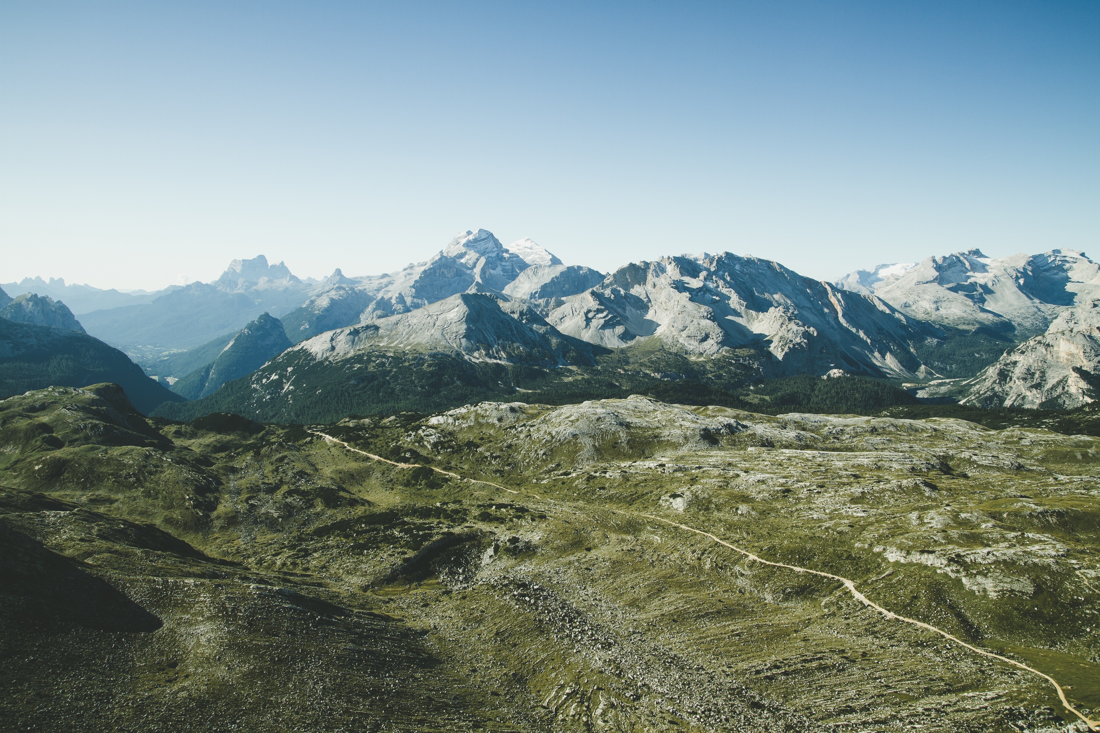 Free download wallpaper Nature, Grass, Sky, Mountains, Top, Vertex on your PC desktop