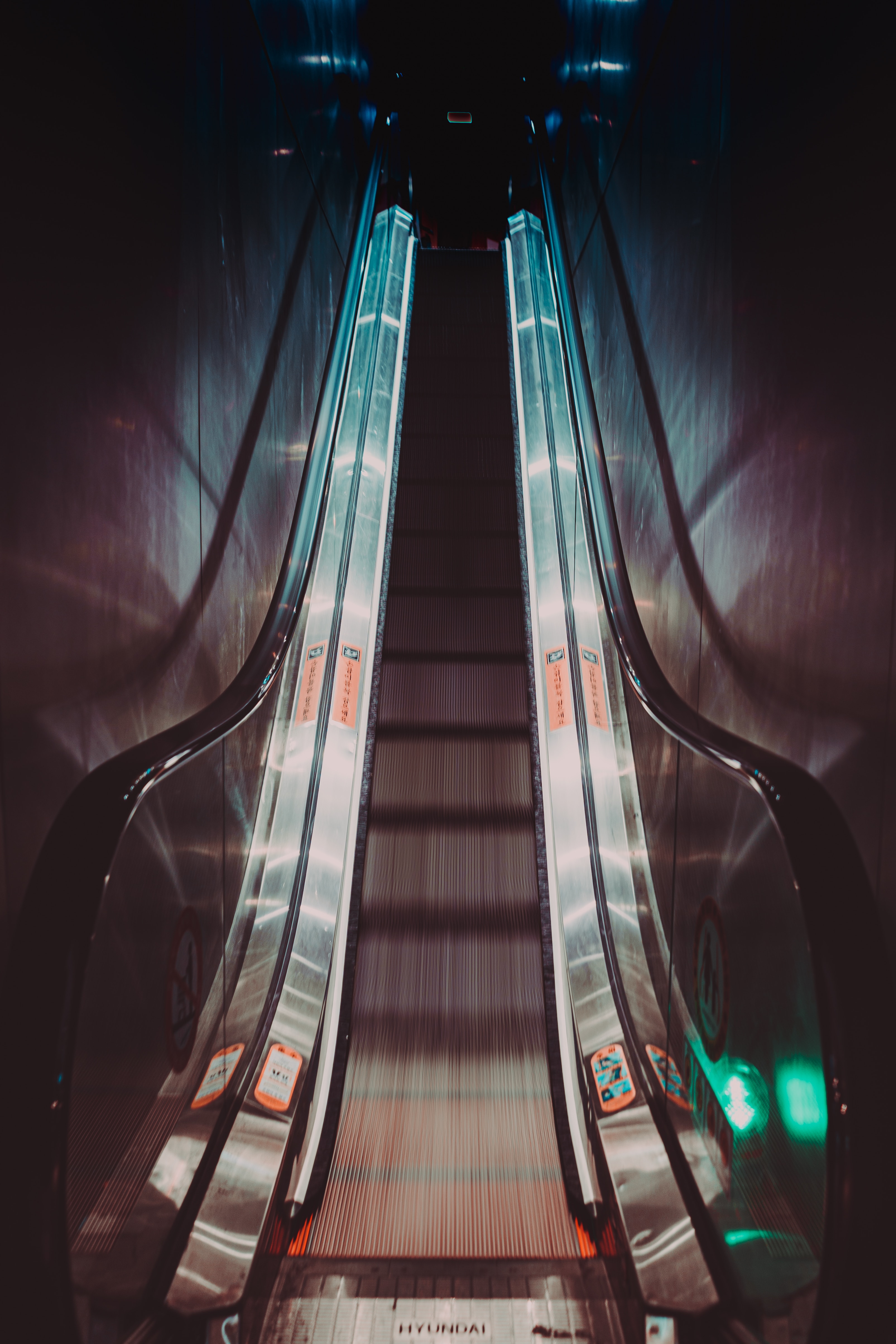 escalator, shine, light, miscellanea, miscellaneous, backlight, illumination, tunnel, metro, subway Full HD