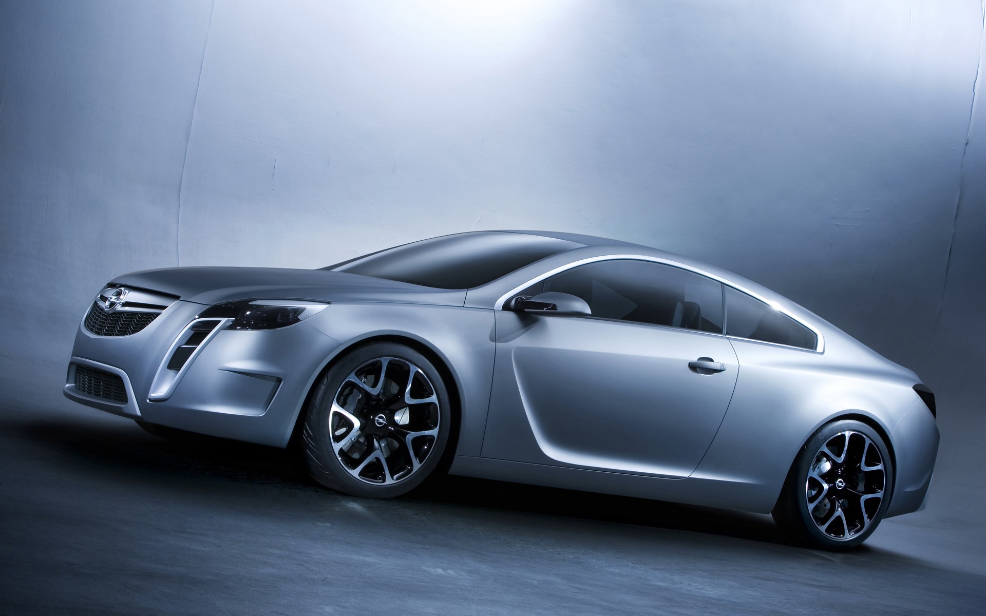 Opel Insignia Coupe