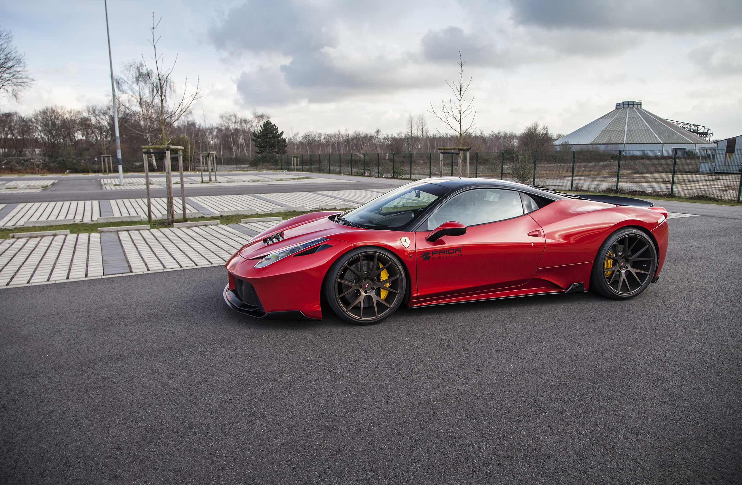 Машина Ferrari 458 Italia