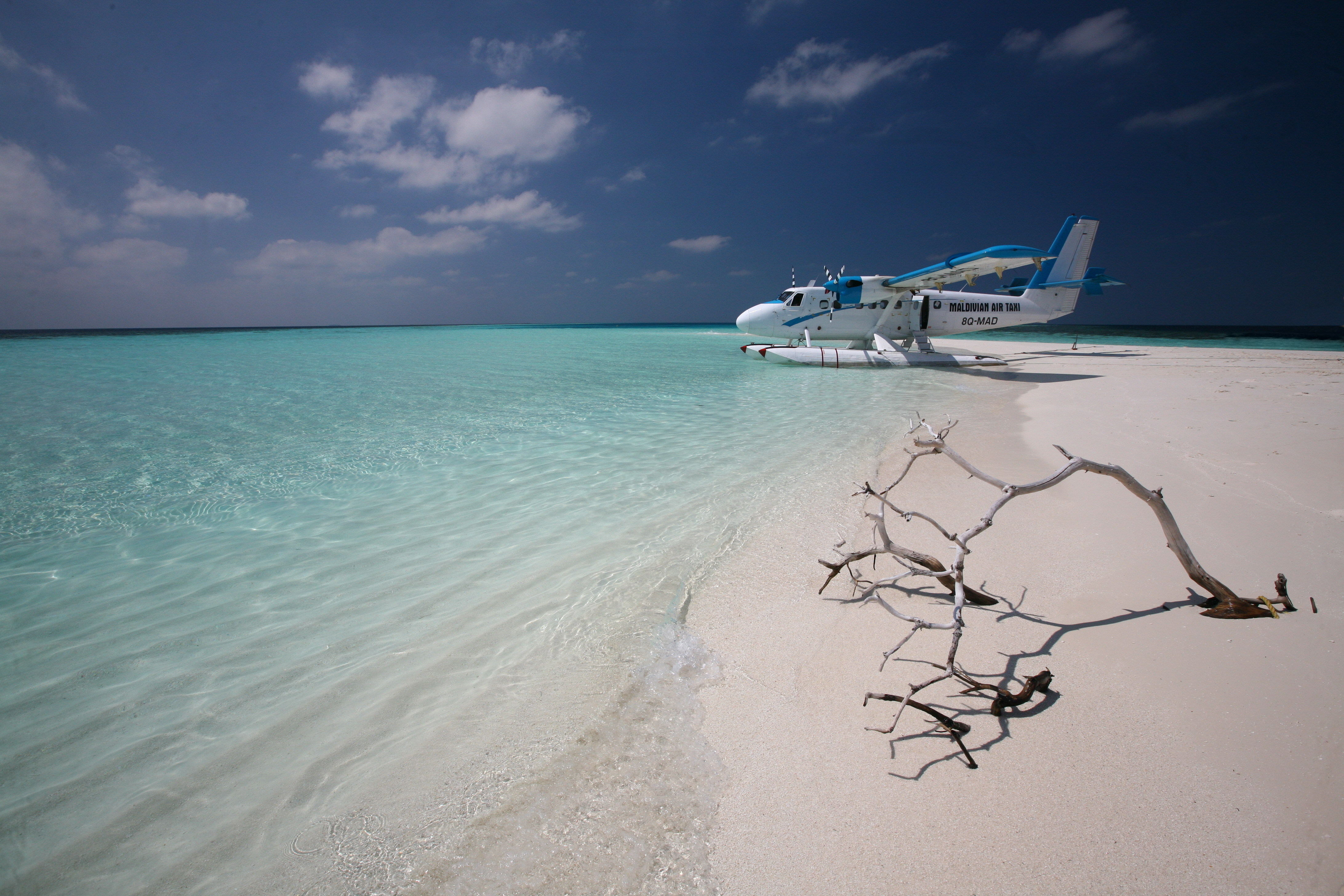 559412 télécharger le fond d'écran maldives, véhicules, de havilland canada dhc 6 twin otter, avions, avion, de havilland, horizon, océan, hydravion - économiseurs d'écran et images gratuitement