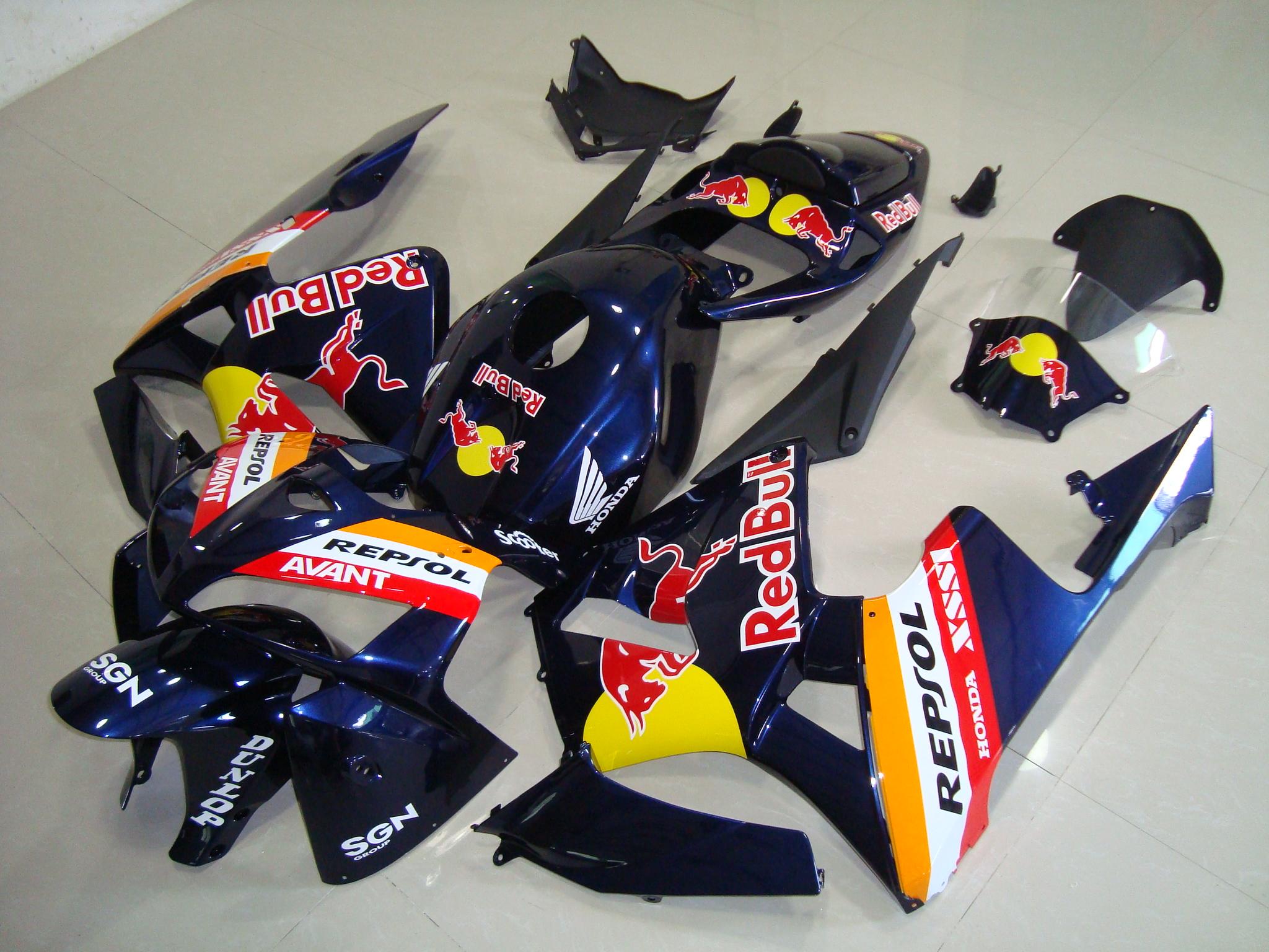 Пластик хонда. Honda CBR 600 f4i Red bull. Honda cbr600rr Red bull. Пластик Хонда СБР 600 рр 2006. Пластик Хонда СБР 600 рр.