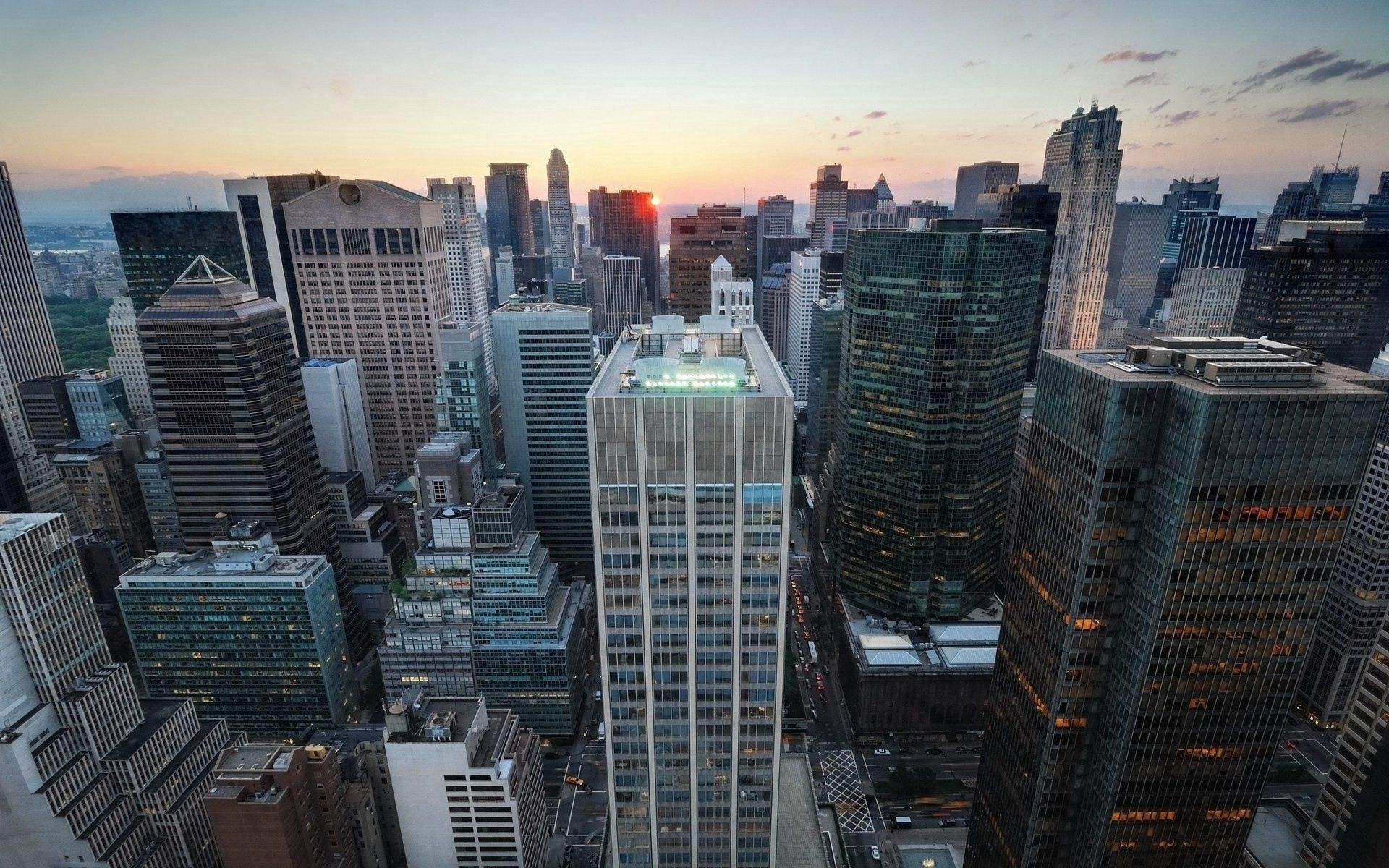 Handy-Wallpaper Wolkenkratzer, Blick Von Oben, Städte, Sky, Manhattan kostenlos herunterladen.