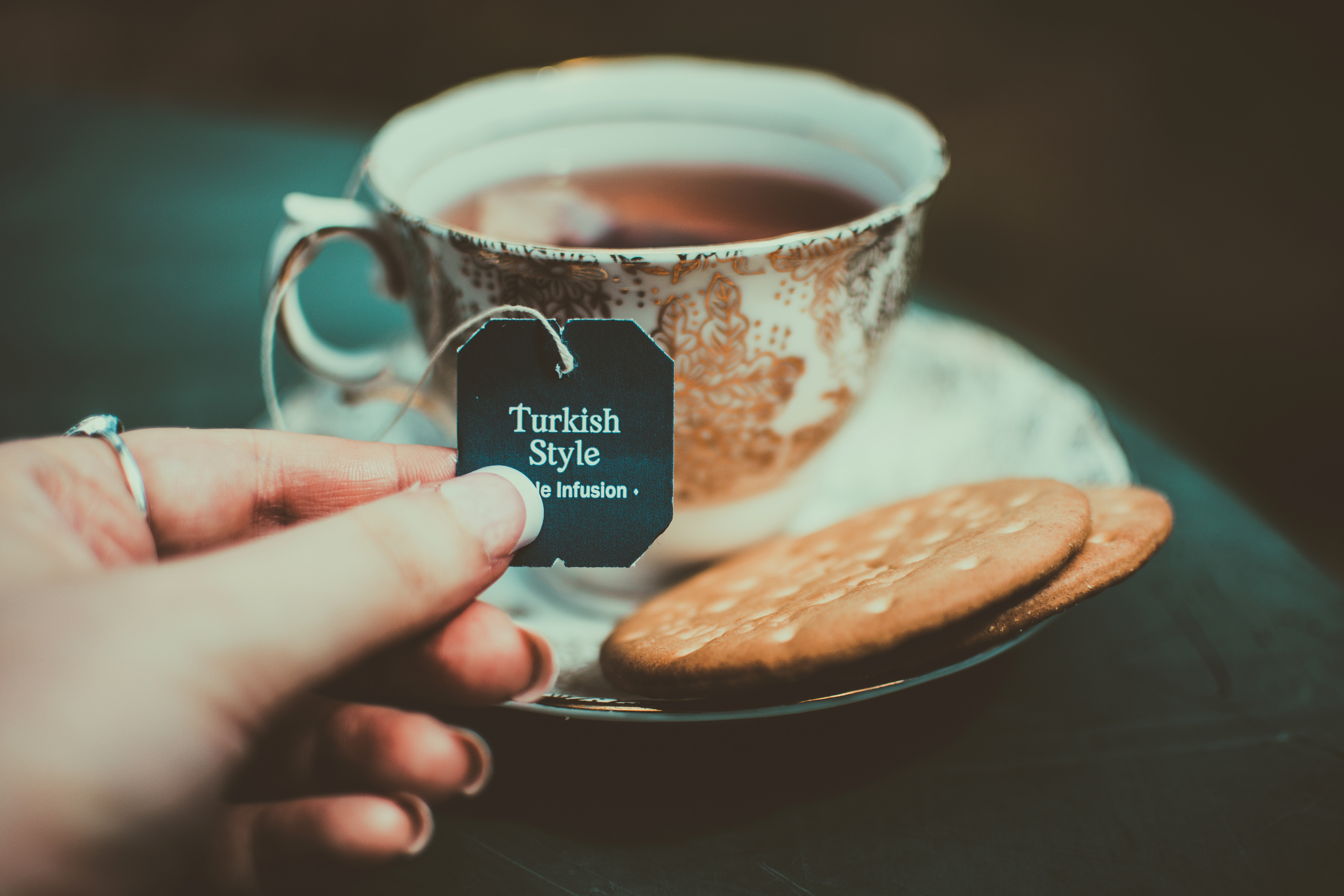 Laden Sie das Lebensmittel, Gebäck, Eine Tasse, Tasse, Inschrift, Tee, Türkischer Tee-Bild kostenlos auf Ihren PC-Desktop herunter
