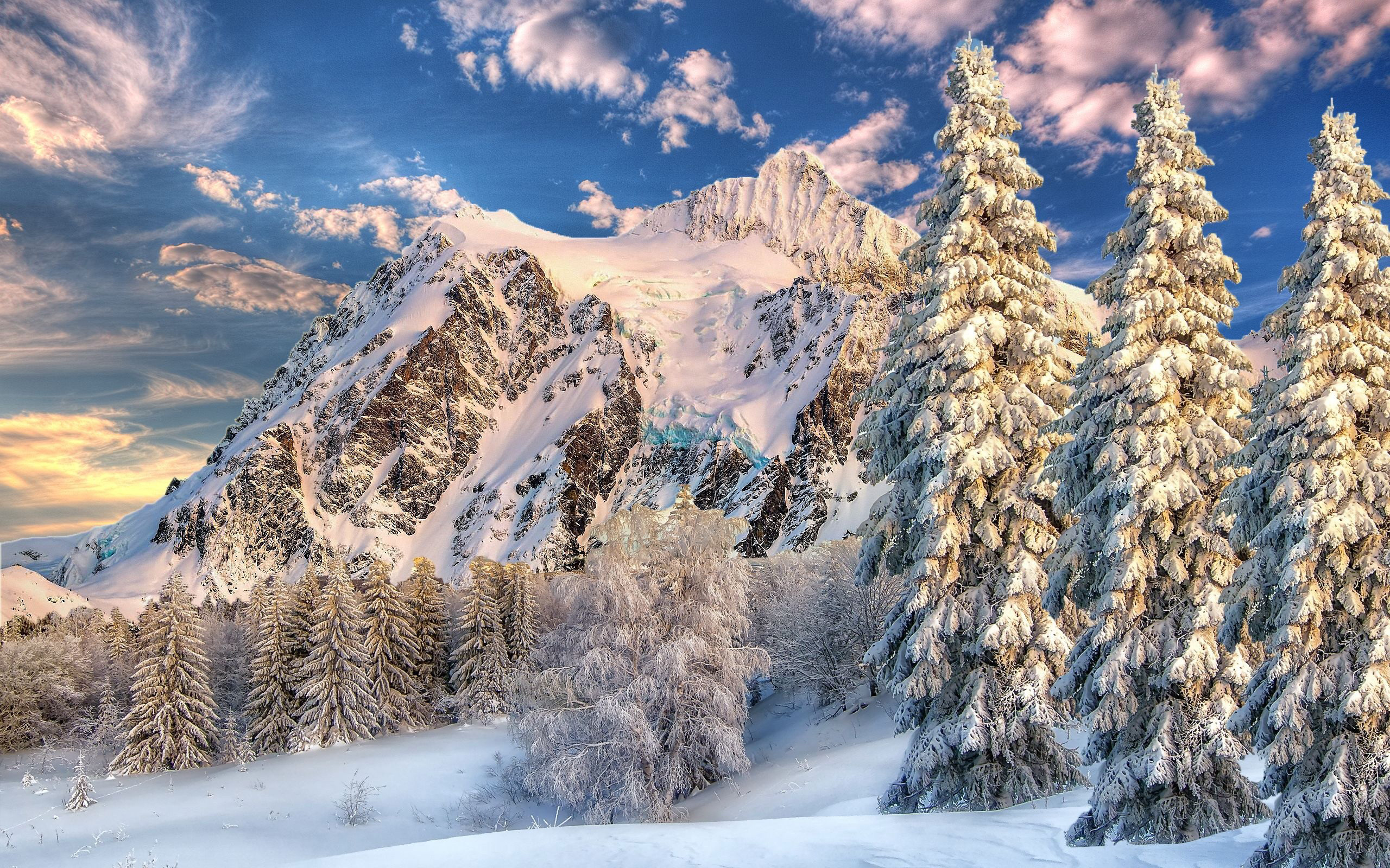 Географическая зима. Горы зима. Красивая зима. Зимний лес. Снежные горы.