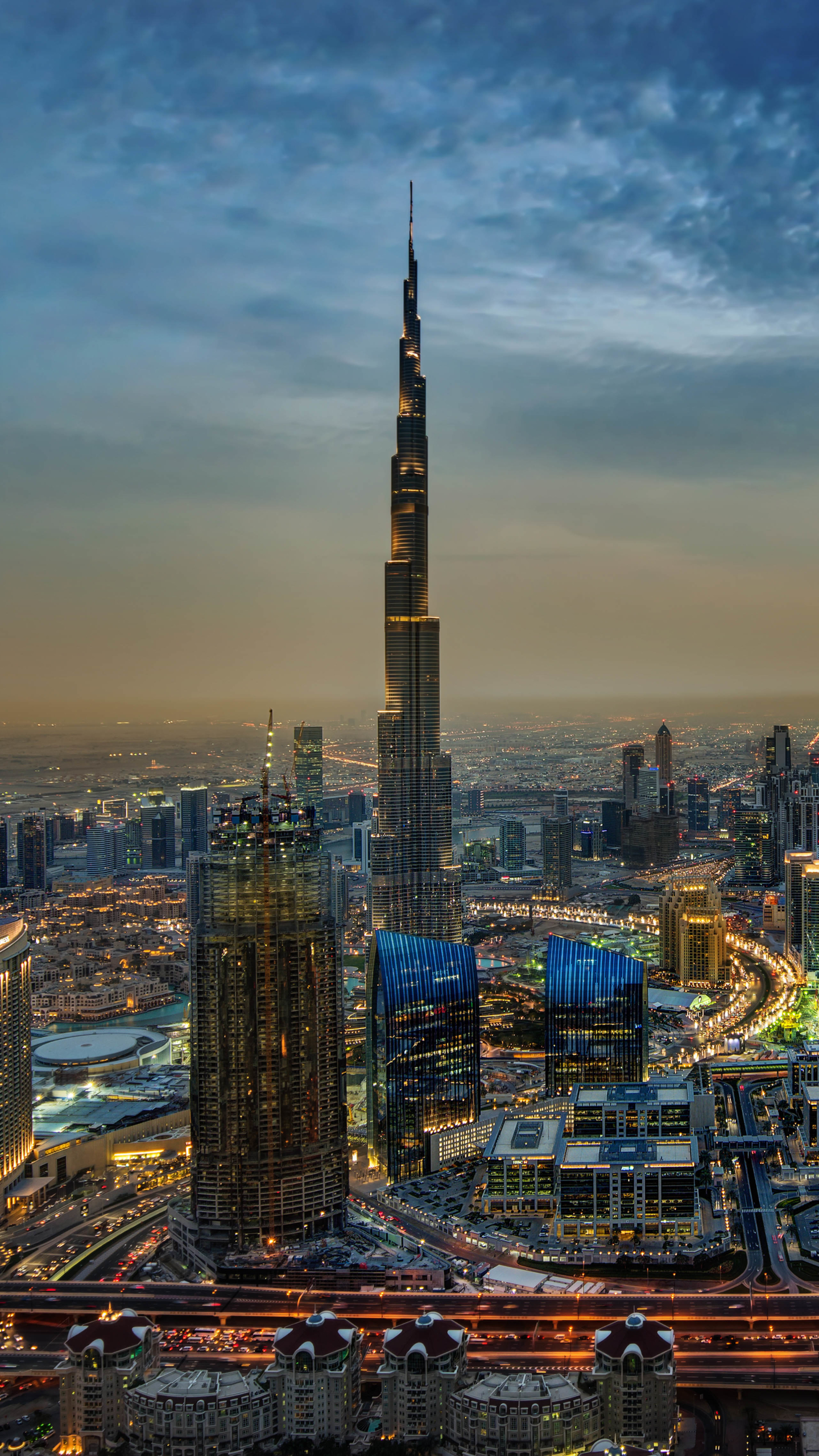 dubai, burj khalifa, man made, city, horizon, united arab emirates, cityscape, skyscraper, building, cities HD wallpaper