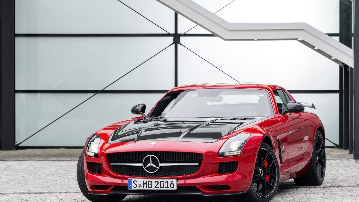 Слс 63. Mercedes-Benz-SLS-AMG. Mercedes SLS AMG. Mercedes-Benz SLS 63 AMG gt. Мерседес СЛС АМГ красный.