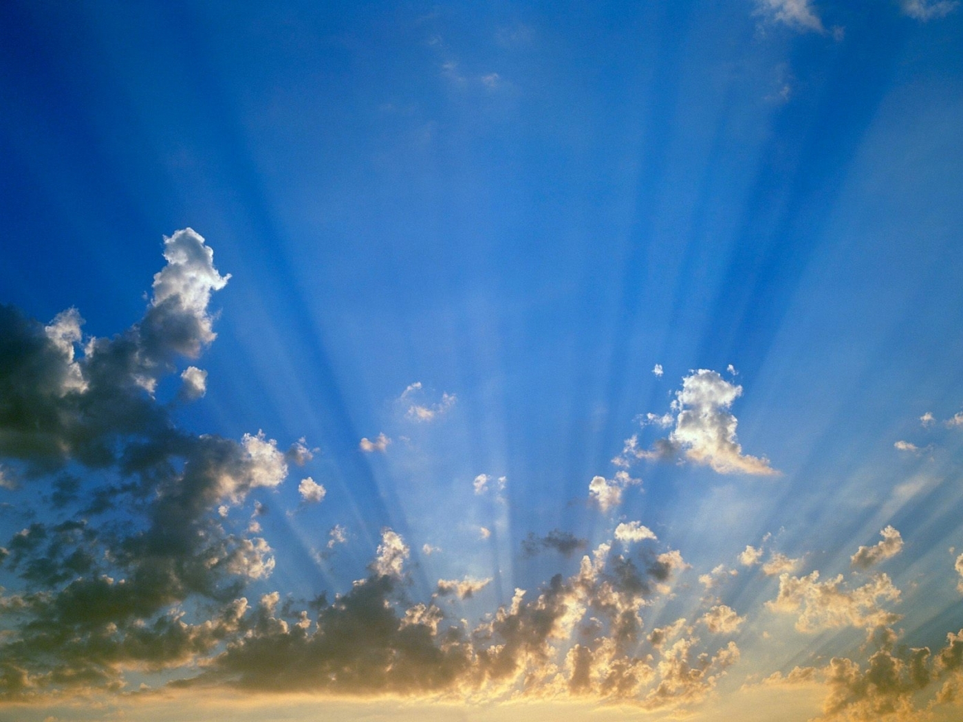 Download mobile wallpaper Clouds, Sunset, Sky, Landscape for free.