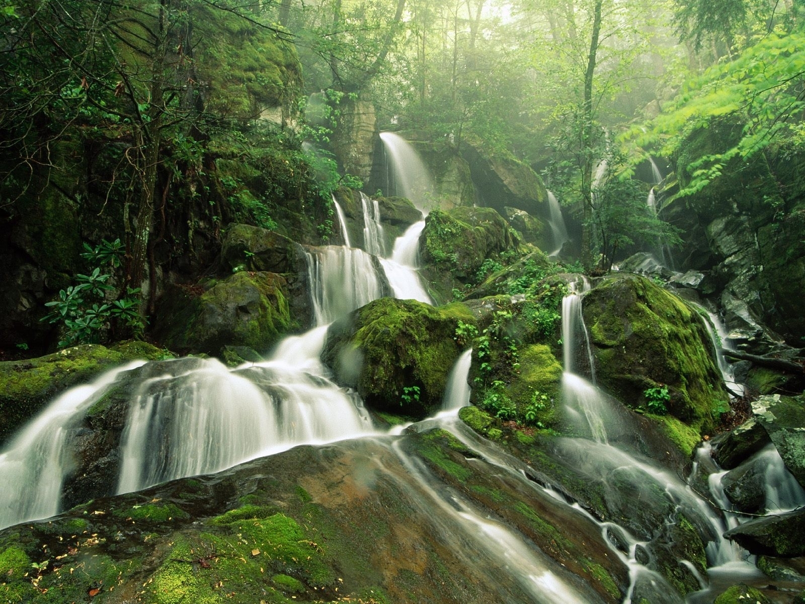 Handy-Wallpaper Wasserfälle, Landschaft kostenlos herunterladen.