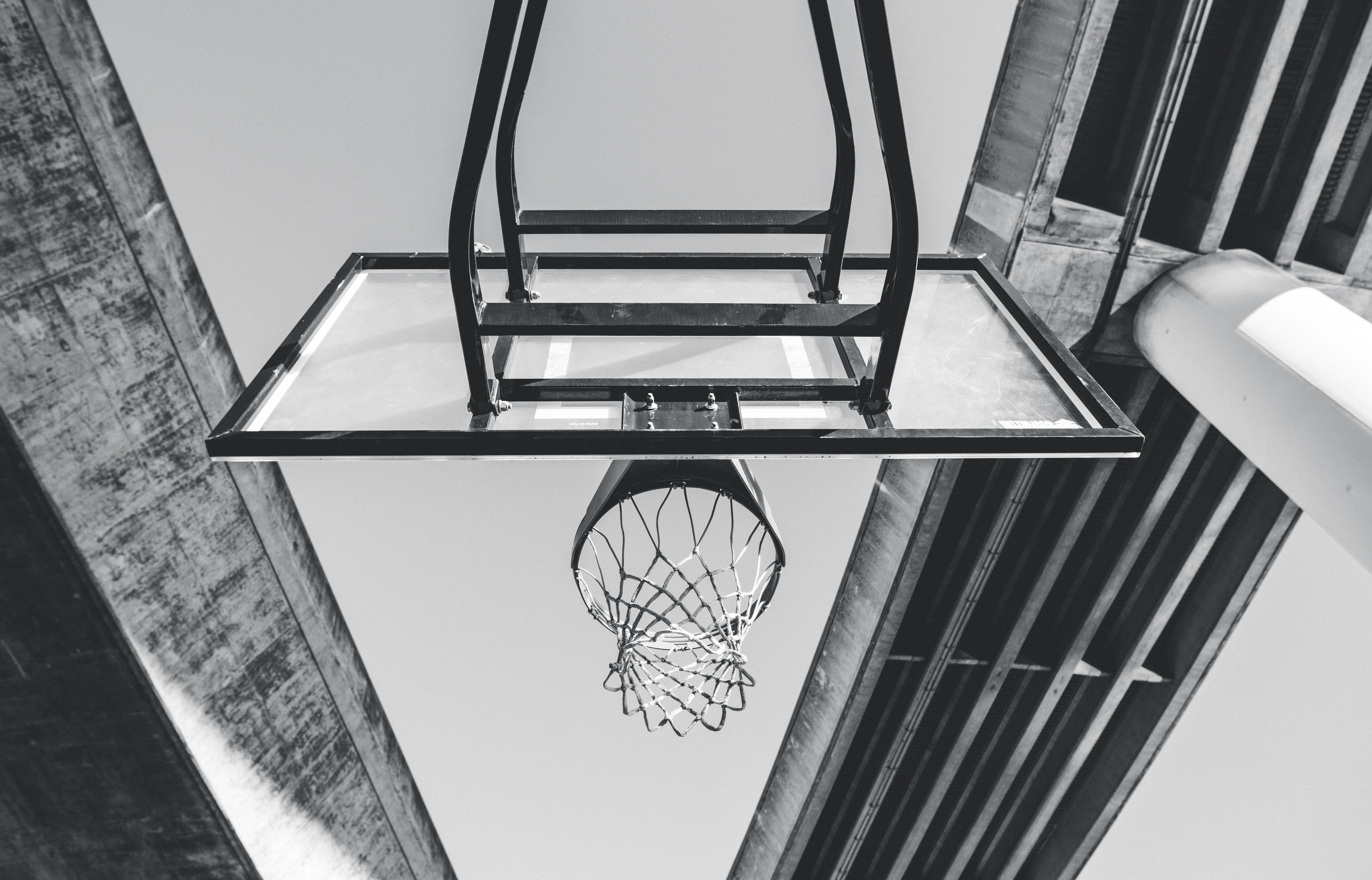 Download mobile wallpaper Ring, Chb, Grid, Bw, Sports, Basketball for free.