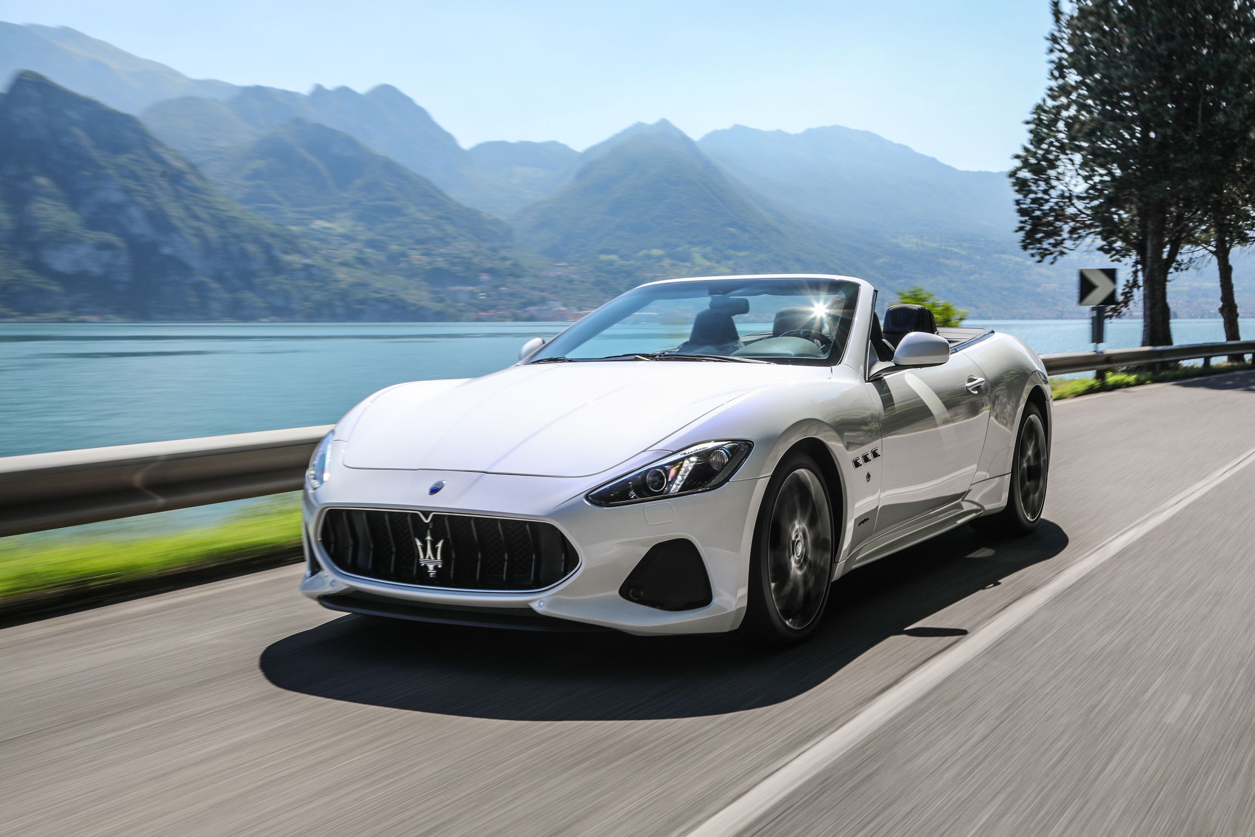 Maserati GRANCABRIO 2010 года