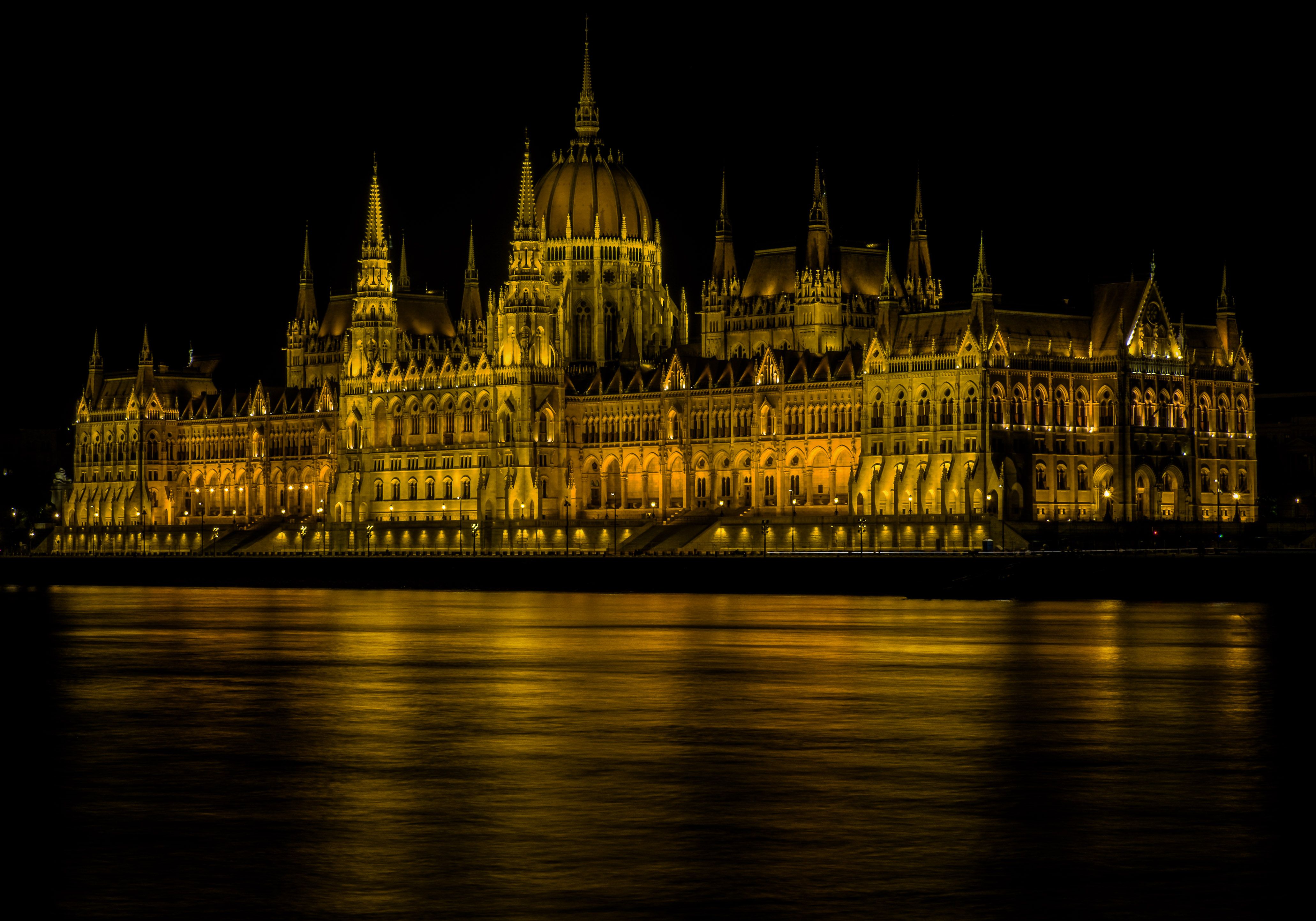 手機的366368屏保和壁紙匈牙利国会大厦。 免費下載  圖片