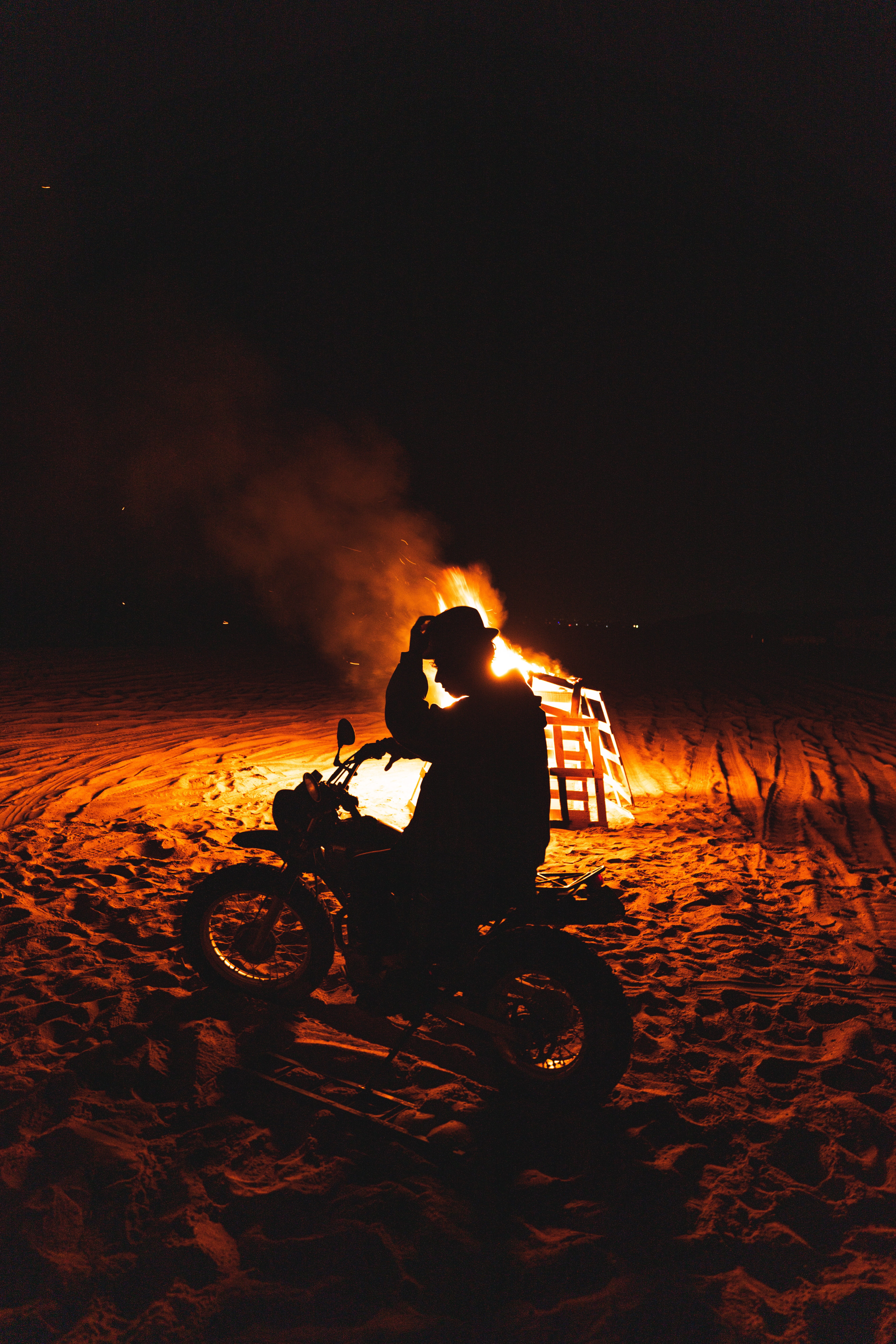 Free download wallpaper Fire, Silhouette, Flame, Dark, Motorcyclist, Motorcycle on your PC desktop