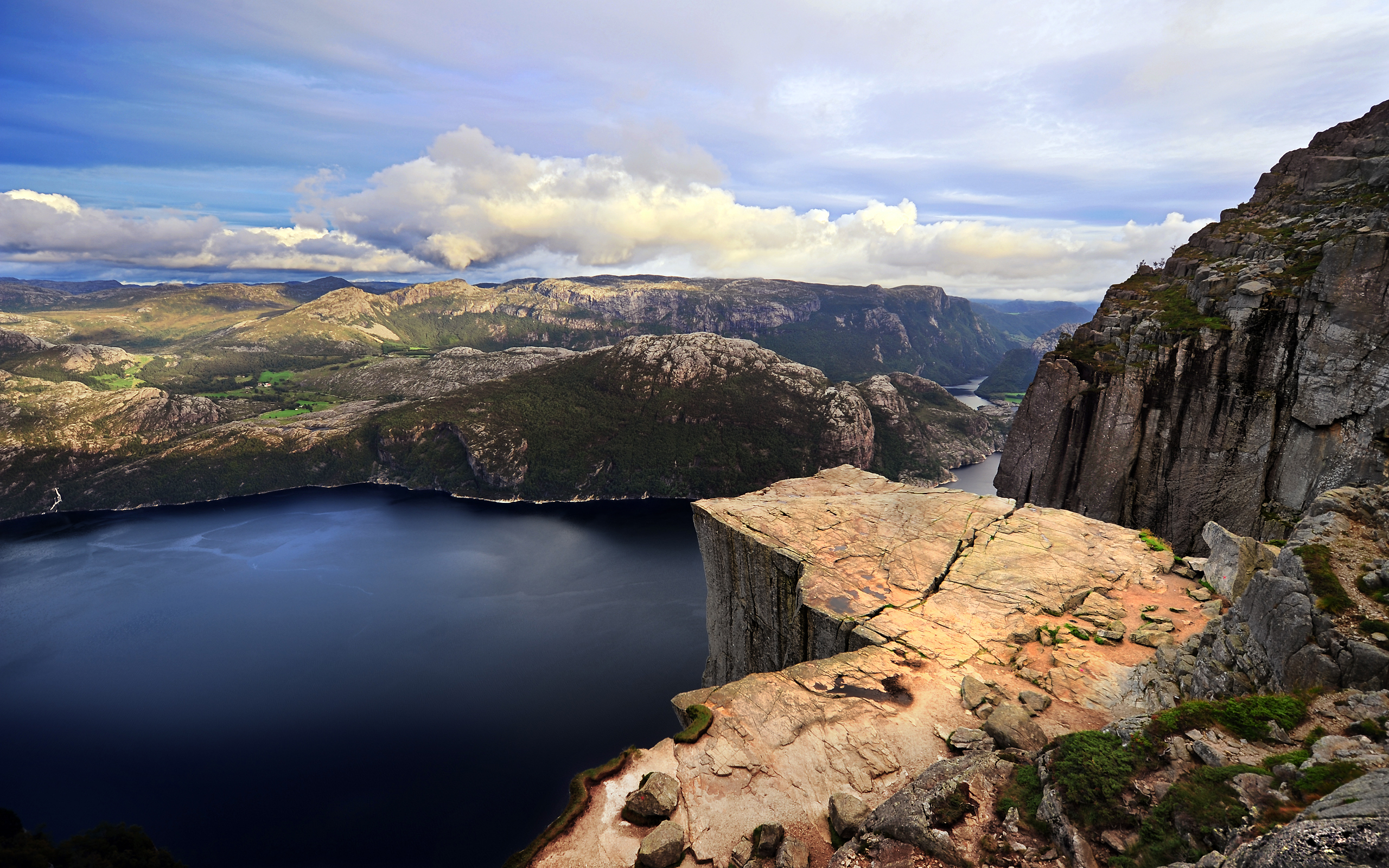 165607 Hintergrundbild herunterladen erde/natur, landschaft, blau, klippe, wolke, fjord, gebirge, norwegen, preikestolen, himmel - Bildschirmschoner und Bilder kostenlos