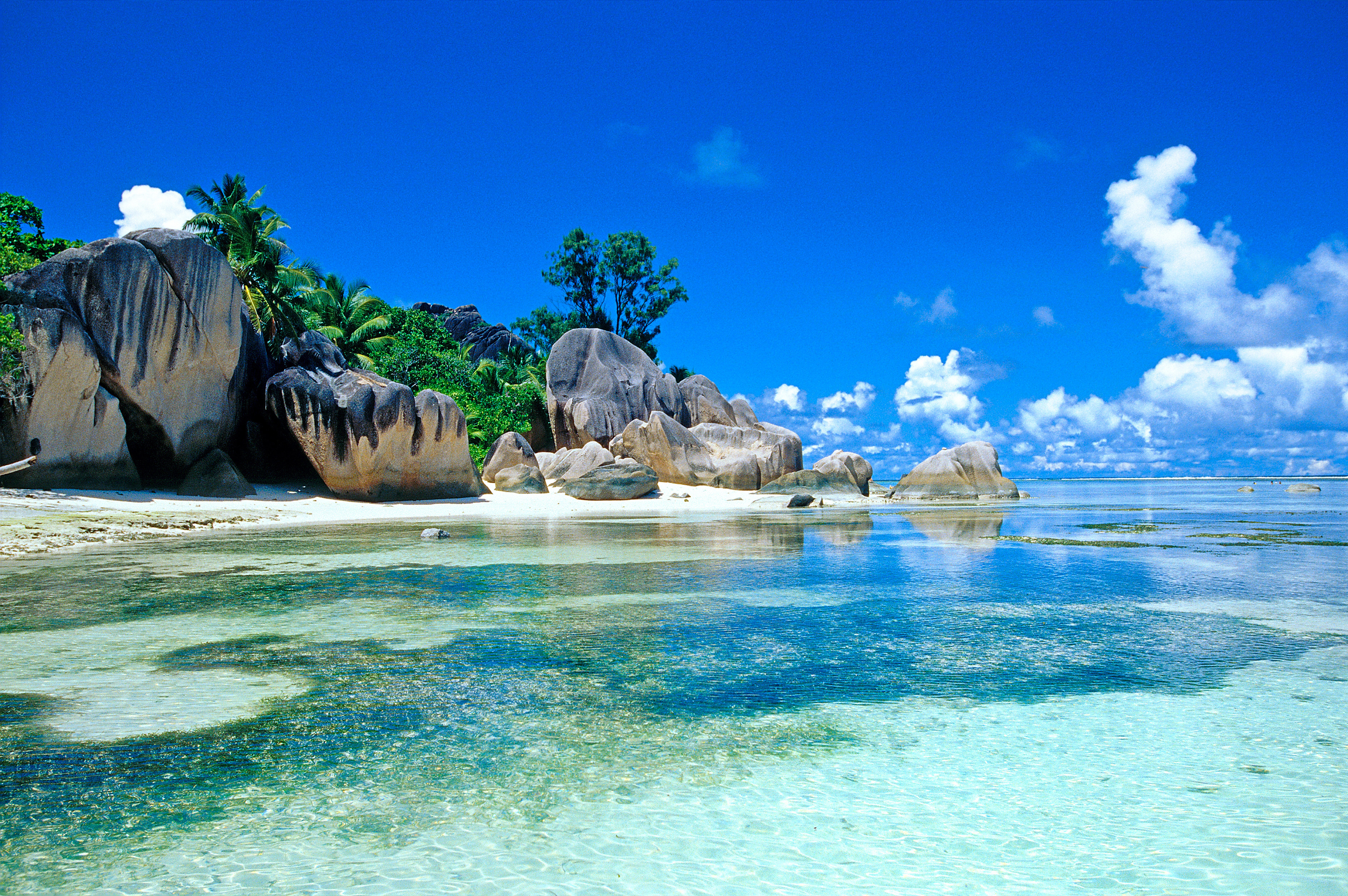 1522938 Hintergrundbild herunterladen seychellen inseln, tropen, strand, erde/natur, lagune, meer, seychellen, tropisch - Bildschirmschoner und Bilder kostenlos