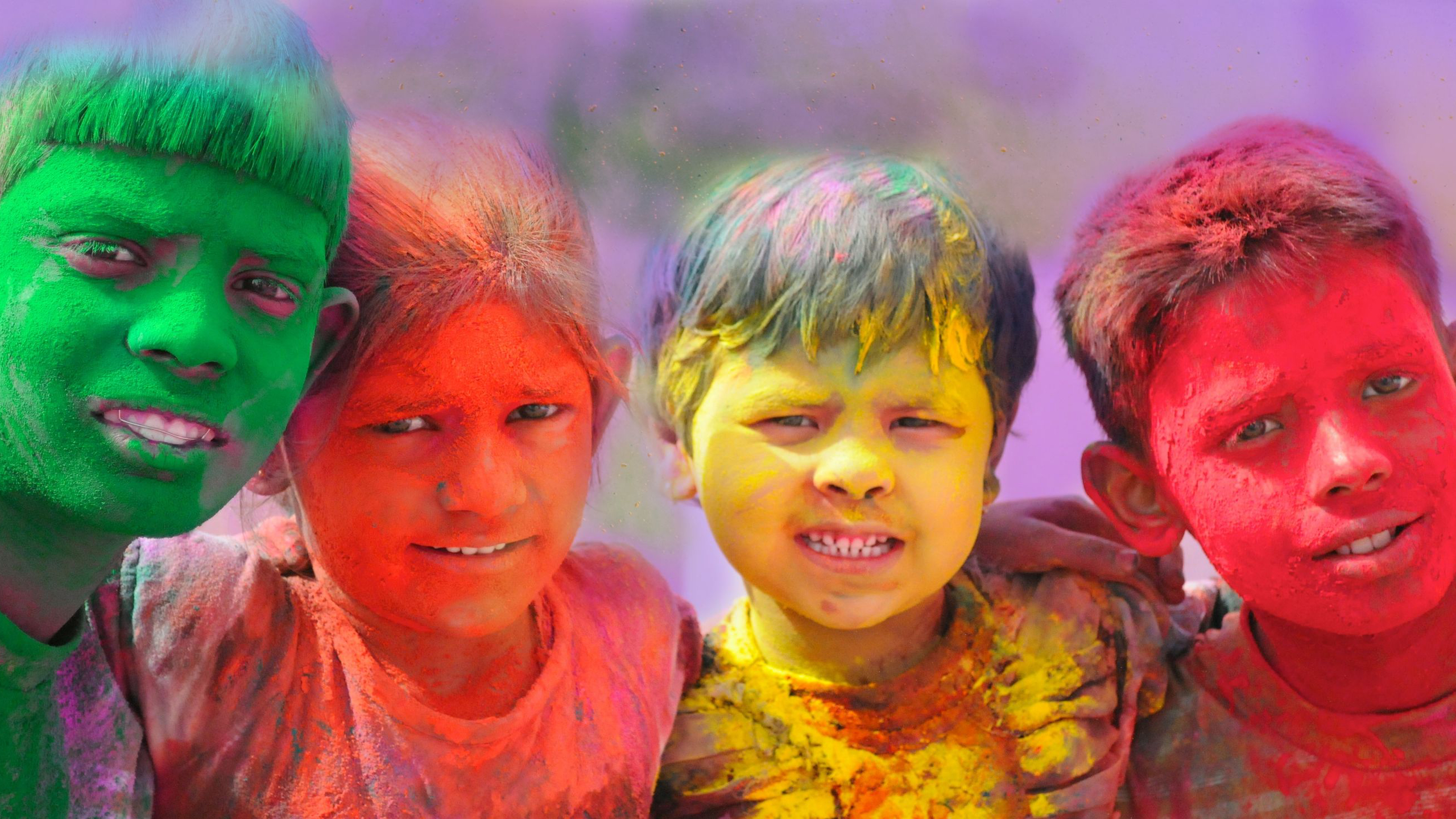 Download mobile wallpaper Holiday, Colors, Child, Holi for free.